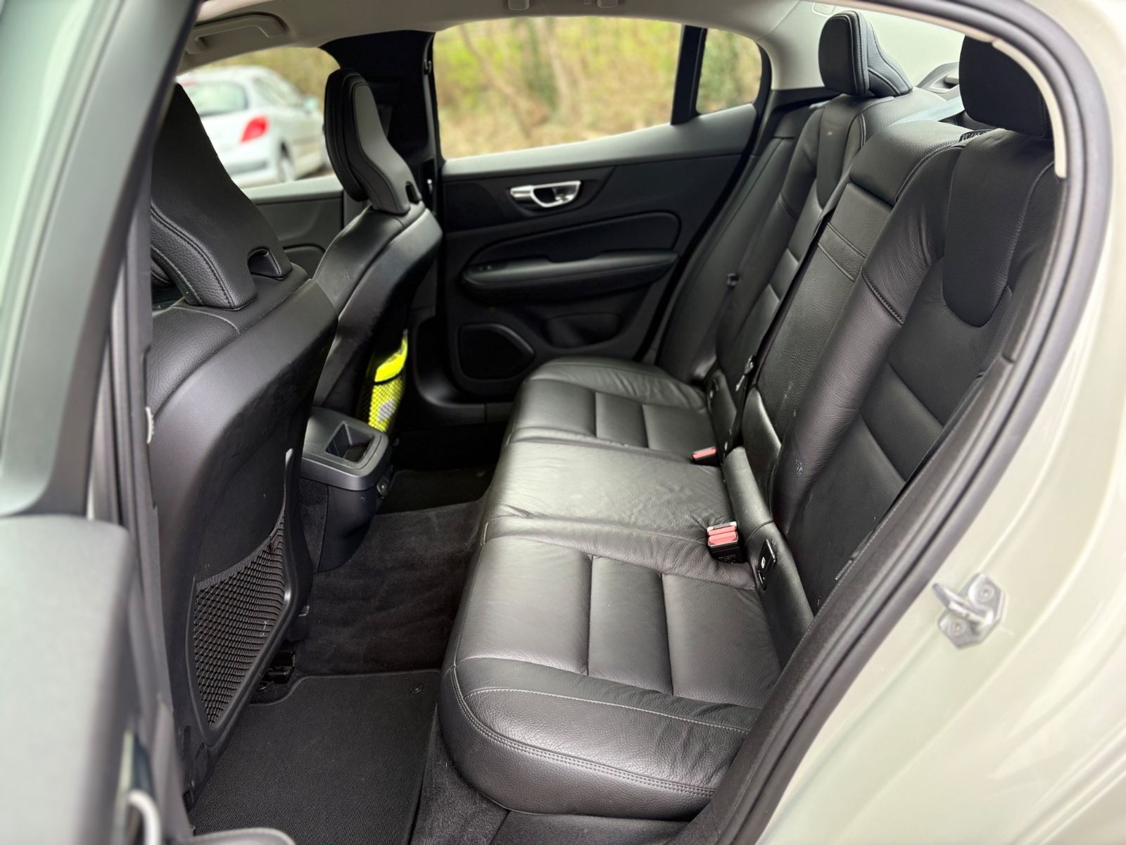 Fahrzeugabbildung Volvo S60 INSCRIPTION *AUT*VOLL-LED*360KAMERA*VIRTUAL*