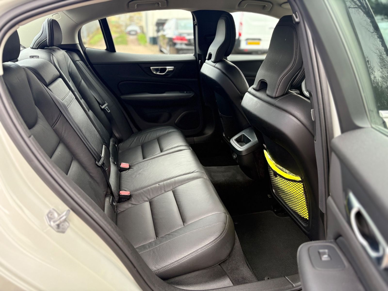 Fahrzeugabbildung Volvo S60 INSCRIPTION *AUT*VOLL-LED*360KAMERA*VIRTUAL*