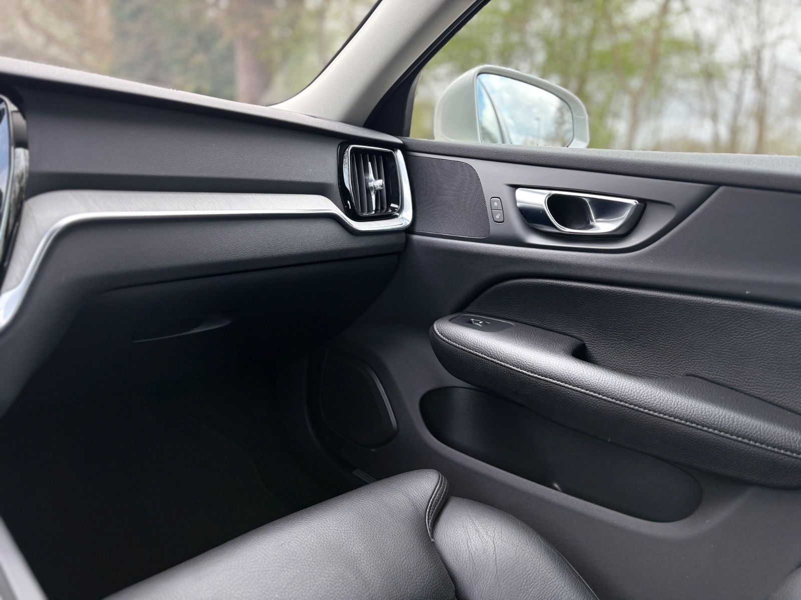 Fahrzeugabbildung Volvo S60 INSCRIPTION *AUT*VOLL-LED*360KAMERA*VIRTUAL*