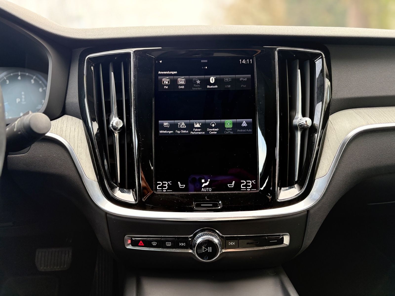 Fahrzeugabbildung Volvo S60 INSCRIPTION *AUT*VOLL-LED*360KAMERA*VIRTUAL*