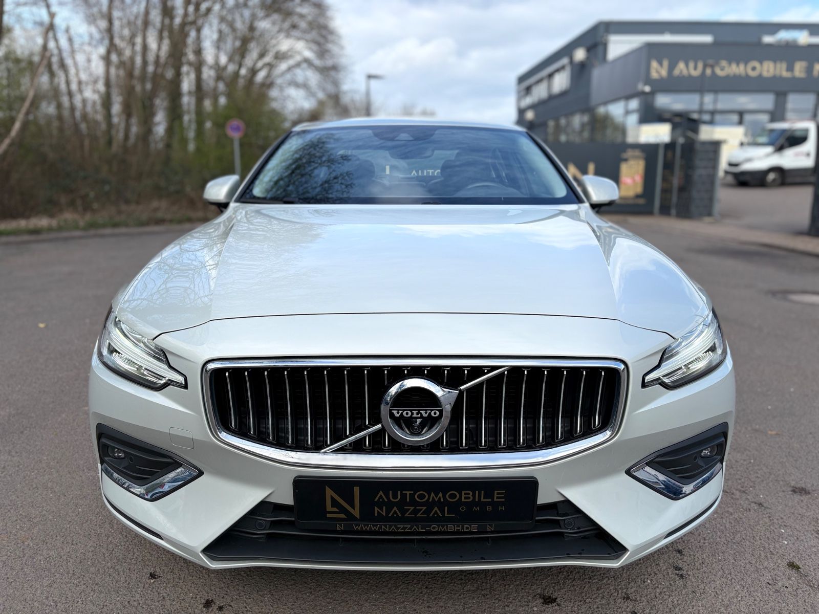 Fahrzeugabbildung Volvo S60 INSCRIPTION *AUT*VOLL-LED*360KAMERA*VIRTUAL*