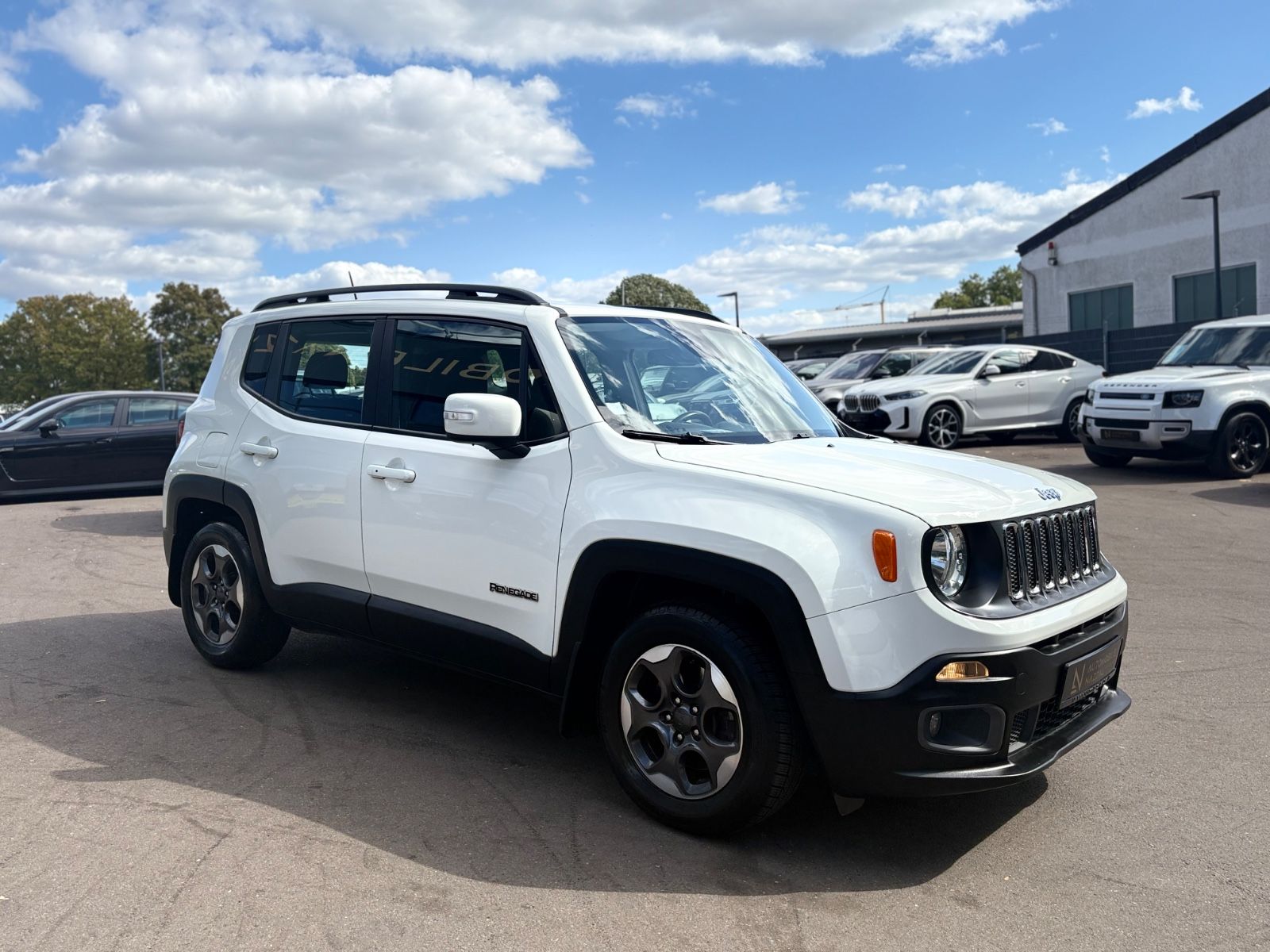 Fahrzeugabbildung Jeep RENEGADE LONGITUDE *AUT*2.HD*SHZ*NAVI*ALLWETTER*