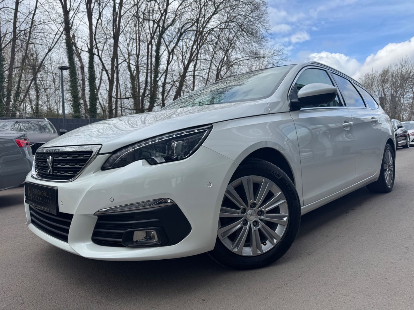 Fahrzeugabbildung Peugeot 308 SW ALLURE 1.5 HDI*LED*NAVI*PAMORAMA*AHK*