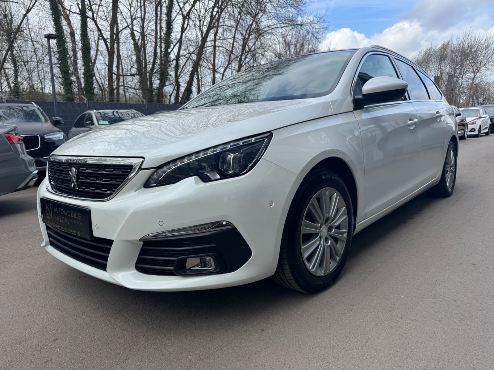Fahrzeugabbildung Peugeot 308 SW ALLURE 1.5 HDI*LED*NAVI*PAMORAMA*AHK*