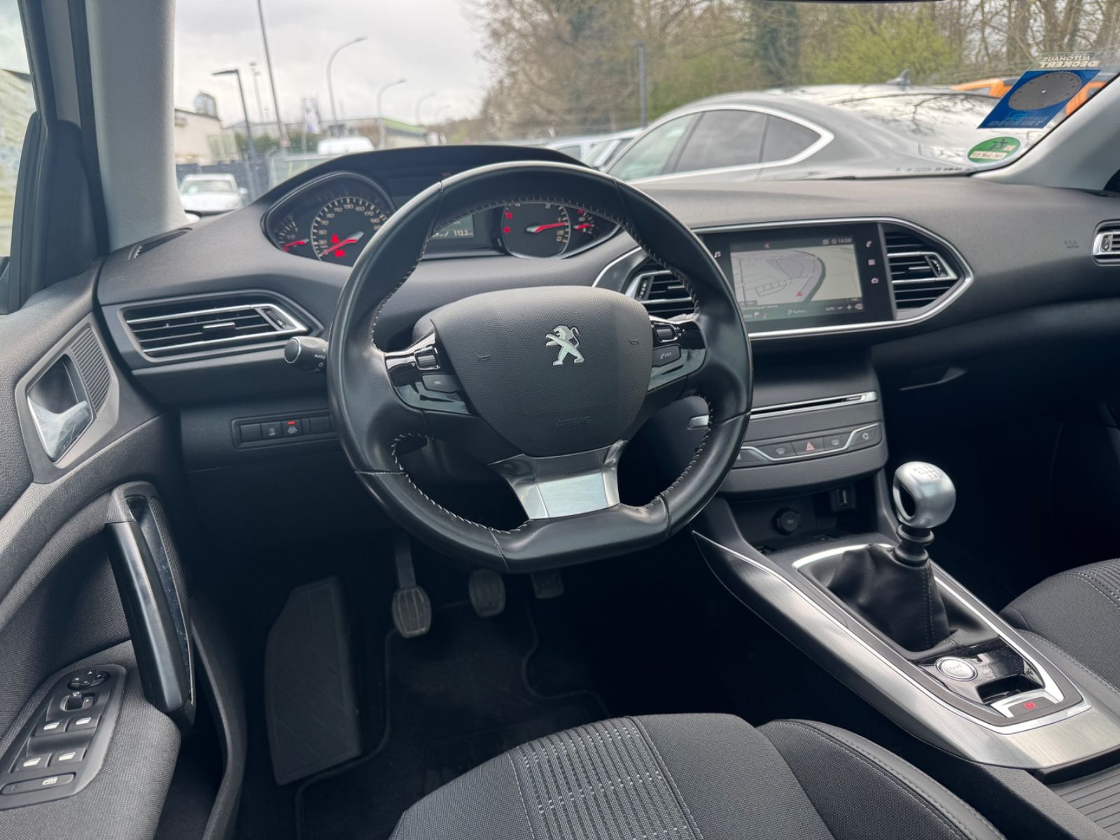 Fahrzeugabbildung Peugeot 308 SW ALLURE 1.5 HDI*LED*NAVI*PAMORAMA*AHK*