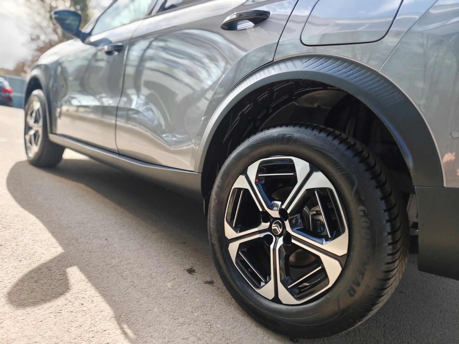 Fahrzeugabbildung Citroën C3 AIRCROSS*7 SITZER*NAVI*SHZ*LED*GARANTIE*TOP*