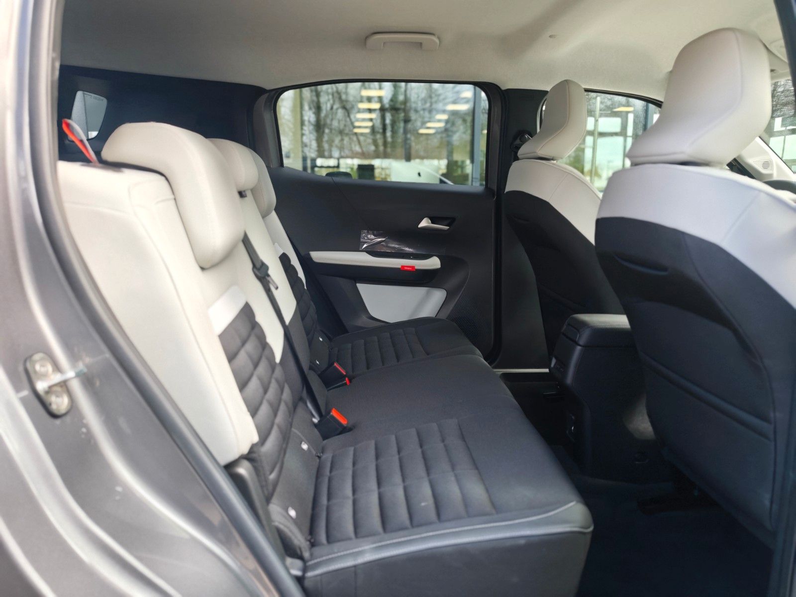 Fahrzeugabbildung Citroën C3 AIRCROSS*7 SITZER*NAVI*SHZ*LED*GARANTIE*TOP*