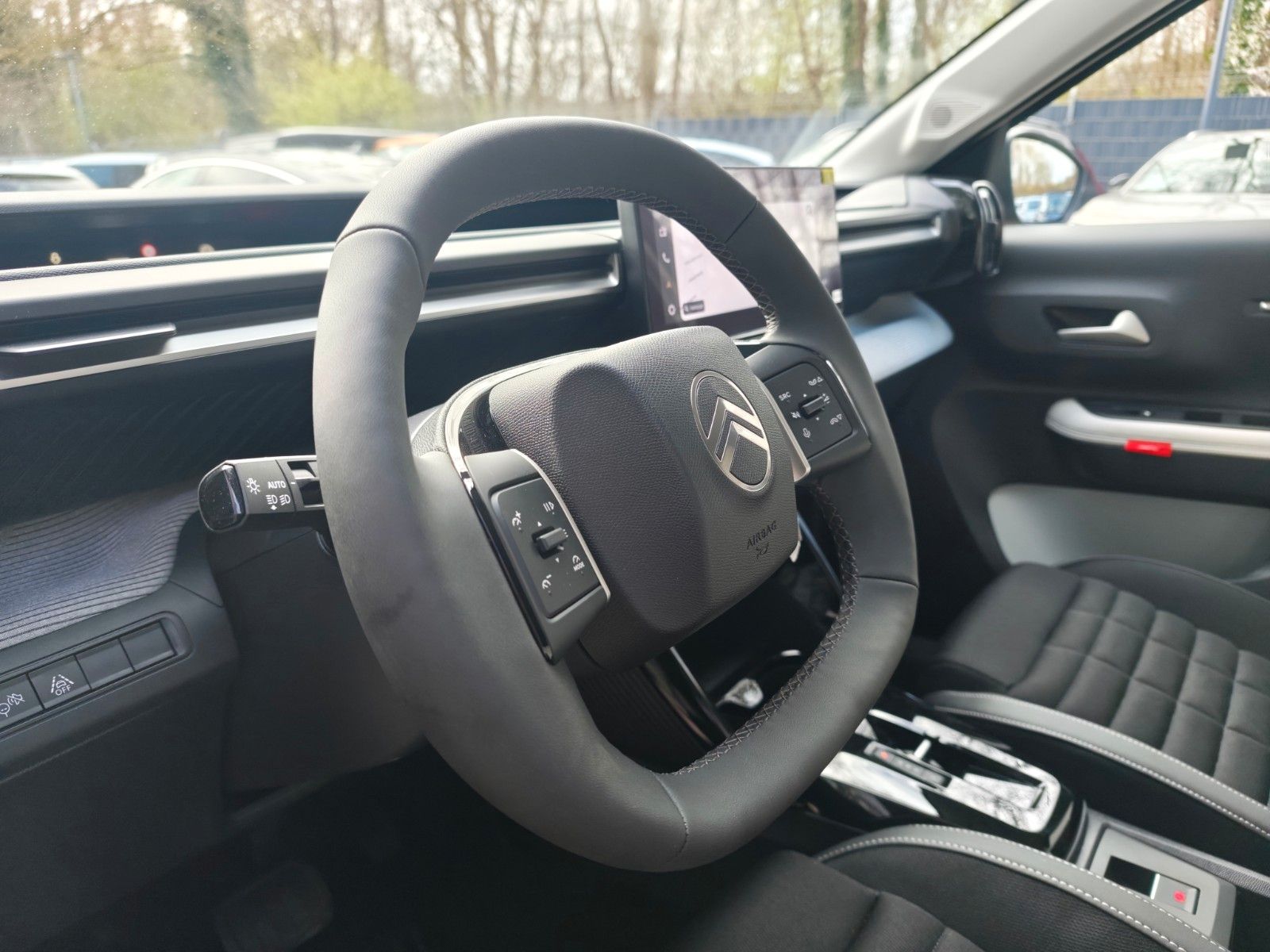 Fahrzeugabbildung Citroën C3 AIRCROSS*7 SITZER*NAVI*SHZ*LED*GARANTIE*TOP*