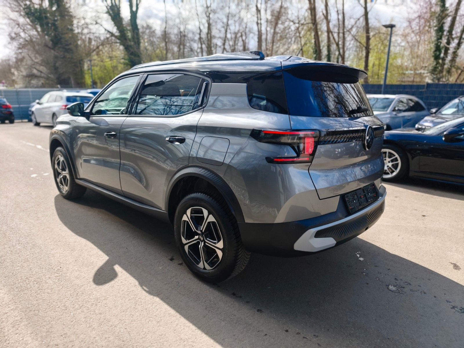 Fahrzeugabbildung Citroën C3 AIRCROSS*7 SITZER*NAVI*SHZ*LED*GARANTIE*TOP*