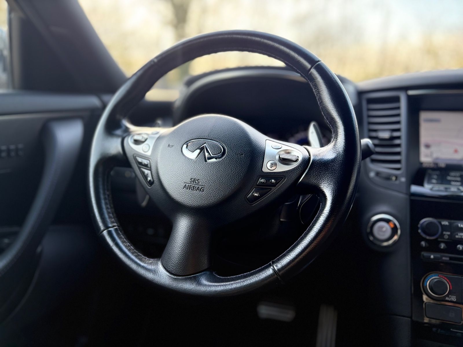 Fahrzeugabbildung Infiniti QX70 3.7 S AWD*NAVI*AUT*LEDER*EL.SD* COC/EWG*TOP