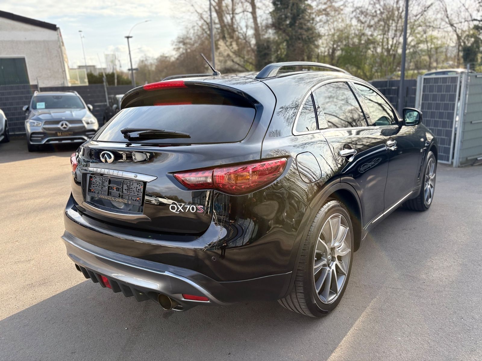 Fahrzeugabbildung Infiniti QX70 3.7 S AWD*NAVI*AUT*LEDER*EL.SD* COC/EWG*TOP