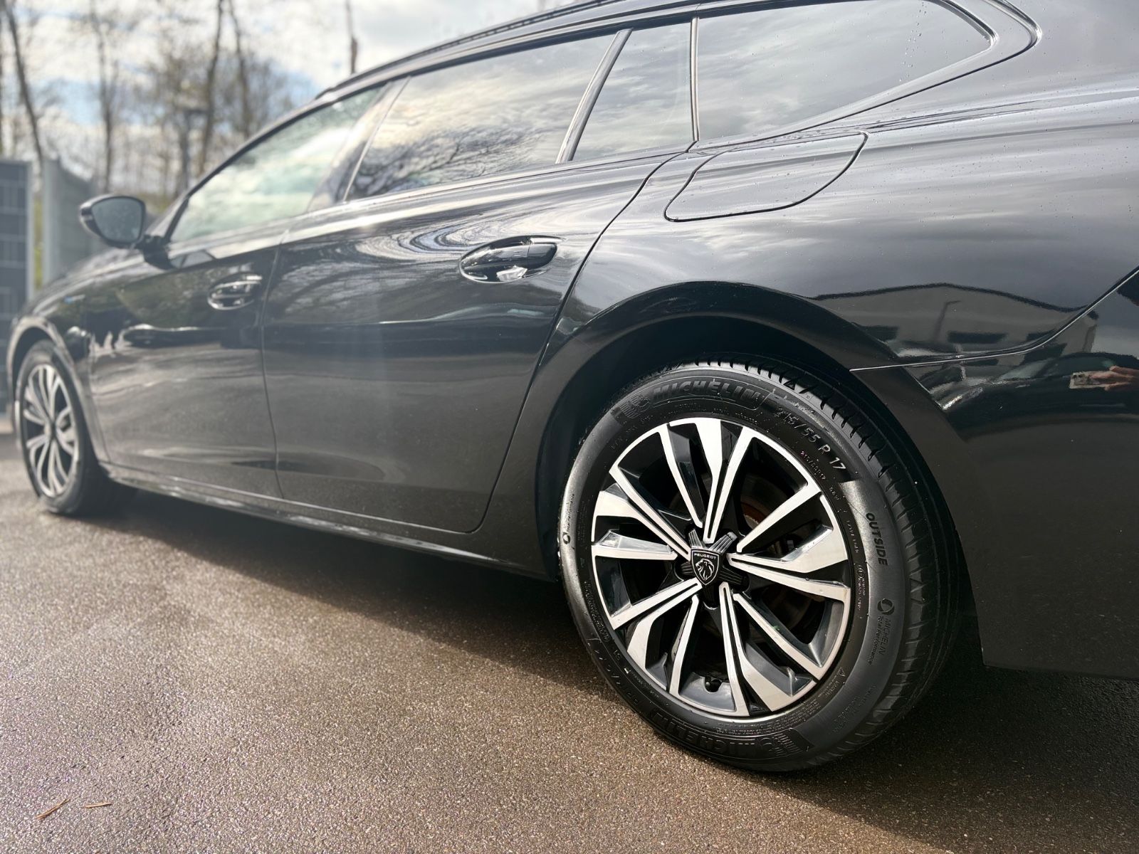 Fahrzeugabbildung Peugeot 508 SW PLUG IN HYBRID*FACELIFT *NEW MODELL*LED*