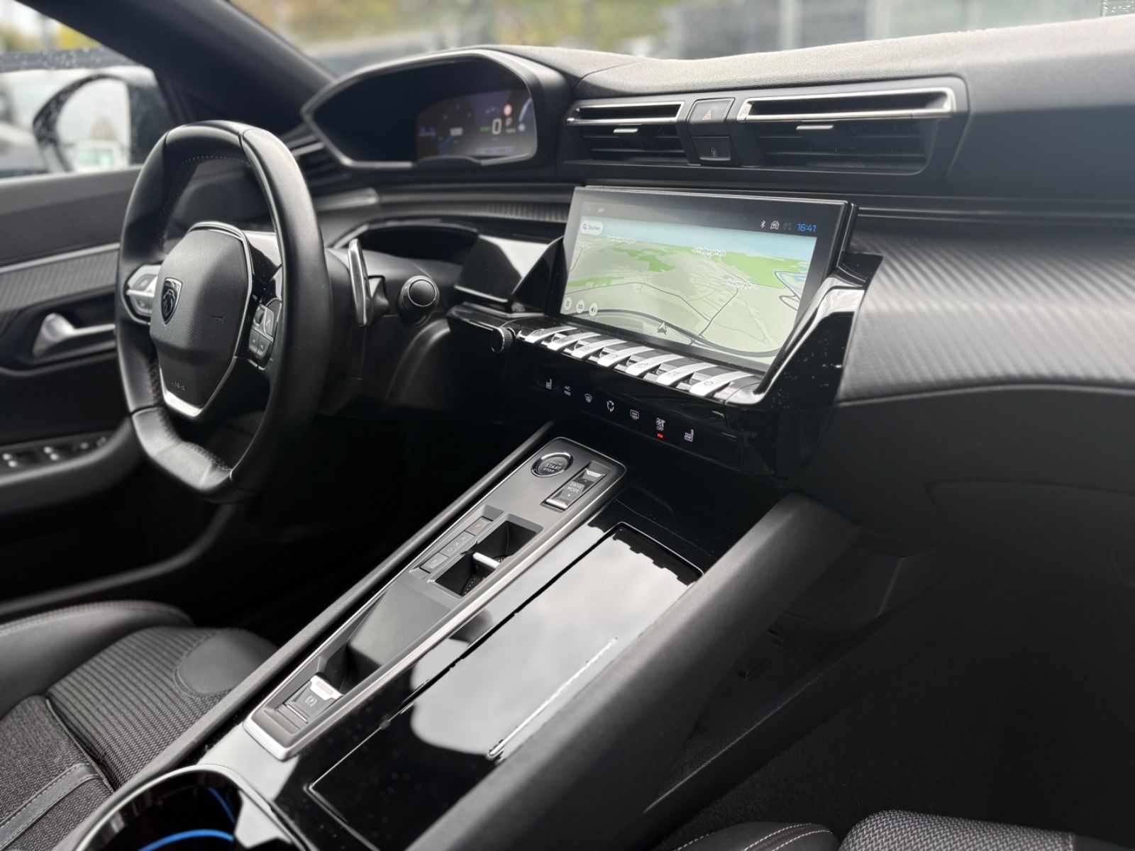 Fahrzeugabbildung Peugeot 508 SW PLUG IN HYBRID*FACELIFT *NEW MODELL*LED*