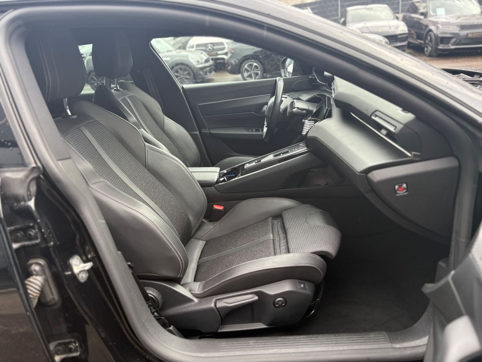 Fahrzeugabbildung Peugeot 508 SW PLUG IN HYBRID*FACELIFT *NEW MODELL*LED*