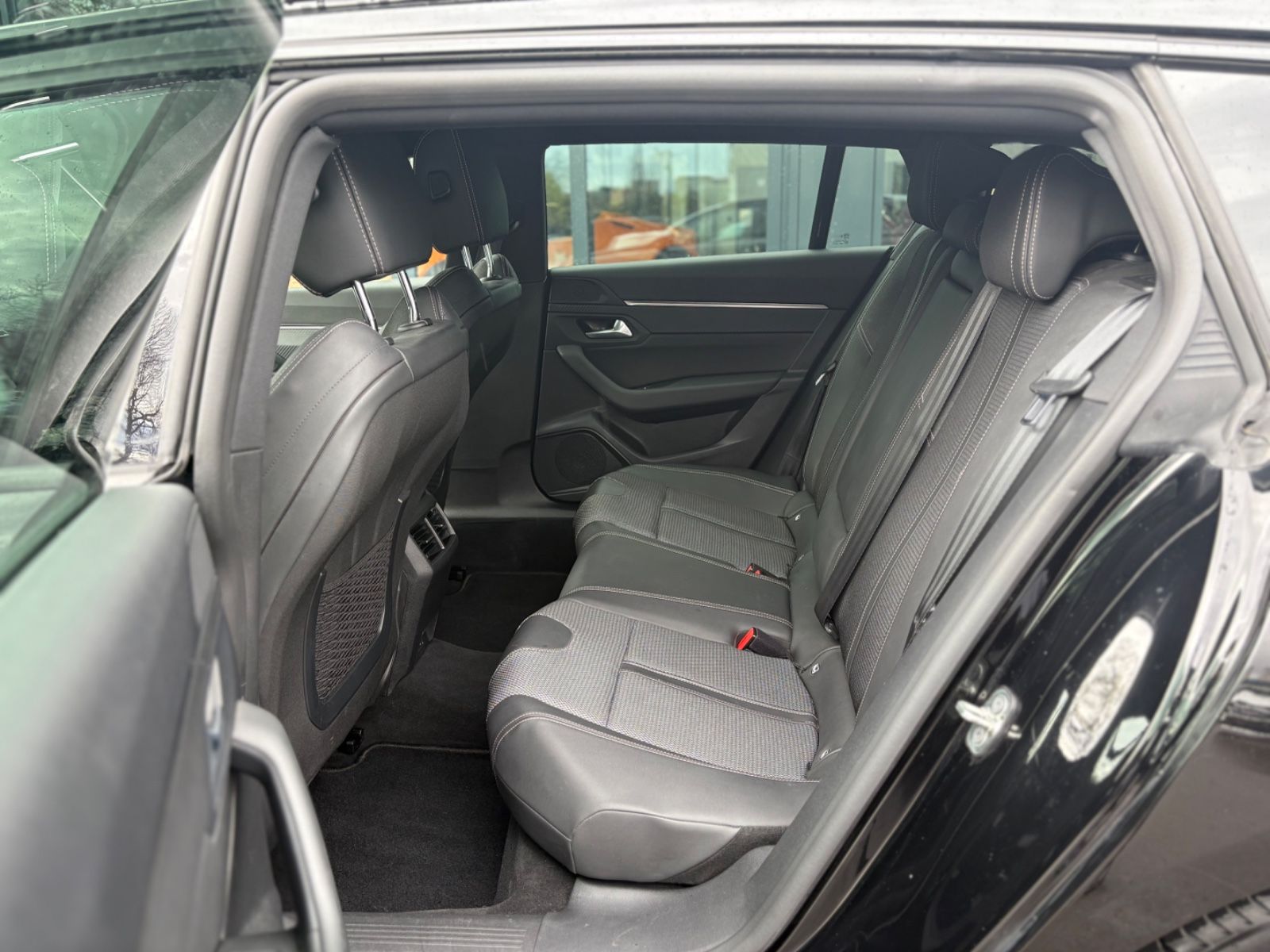 Fahrzeugabbildung Peugeot 508 SW PLUG IN HYBRID*FACELIFT *NEW MODELL*LED*