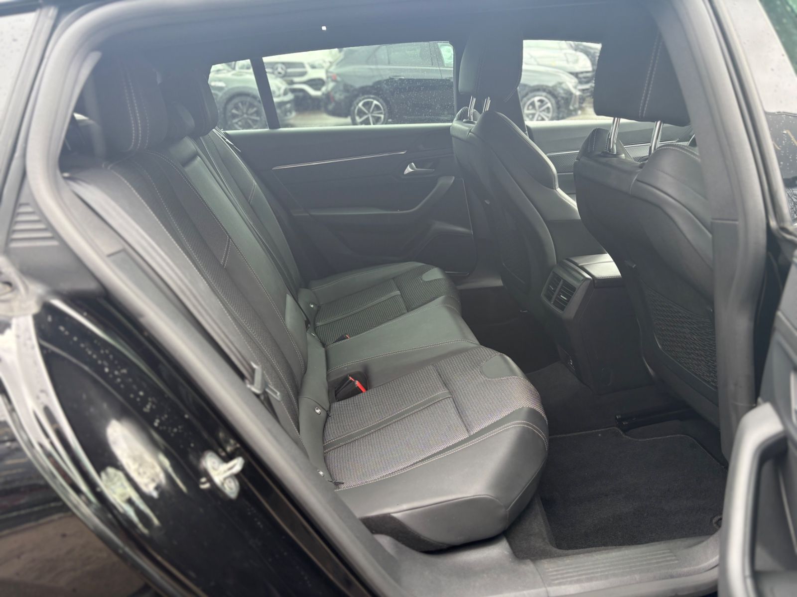 Fahrzeugabbildung Peugeot 508 SW PLUG IN HYBRID*FACELIFT *NEW MODELL*LED*