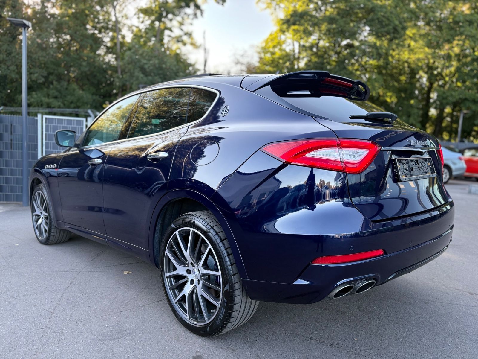 Fahrzeugabbildung Maserati LEVANTE GRANSPORT Q4 *LED*PANO*LUFT*VOLL*