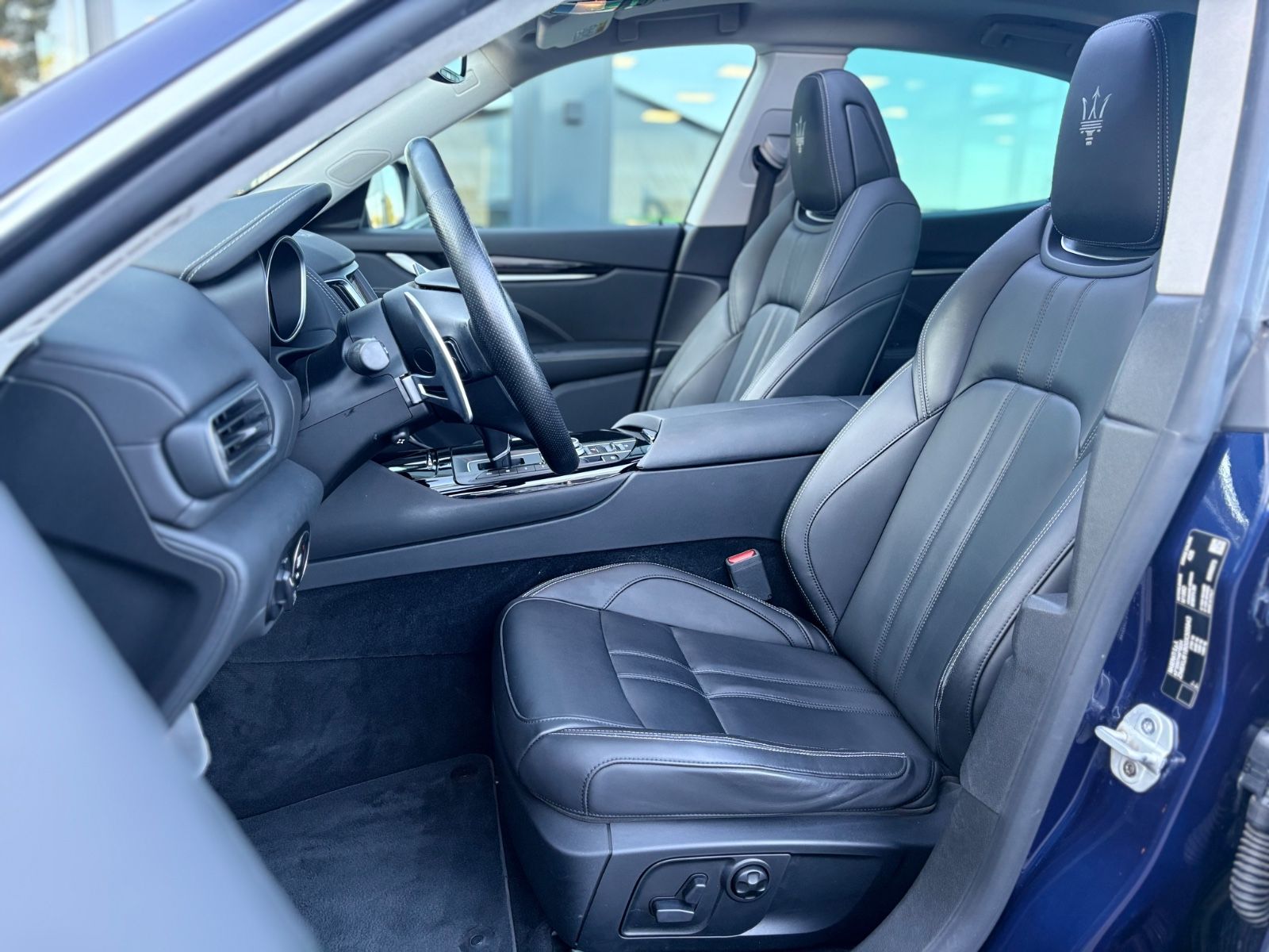 Fahrzeugabbildung Maserati LEVANTE GRANSPORT Q4 *LED*PANO*LUFT*VOLL*