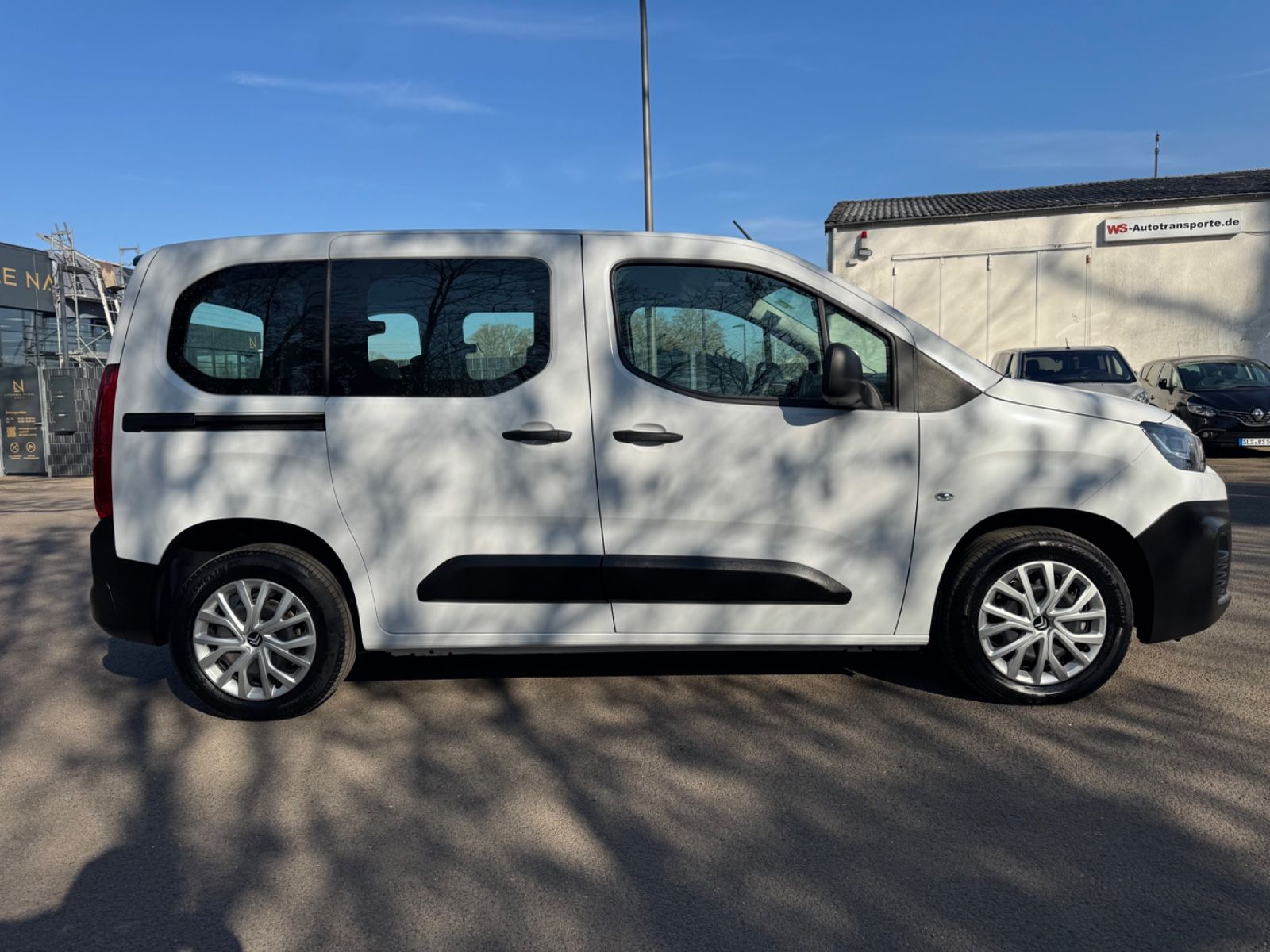 Fahrzeugabbildung Citroën BERLINGO LIVE PACK ELEKTRO*FACELIFT*AUT*5.SITZE*