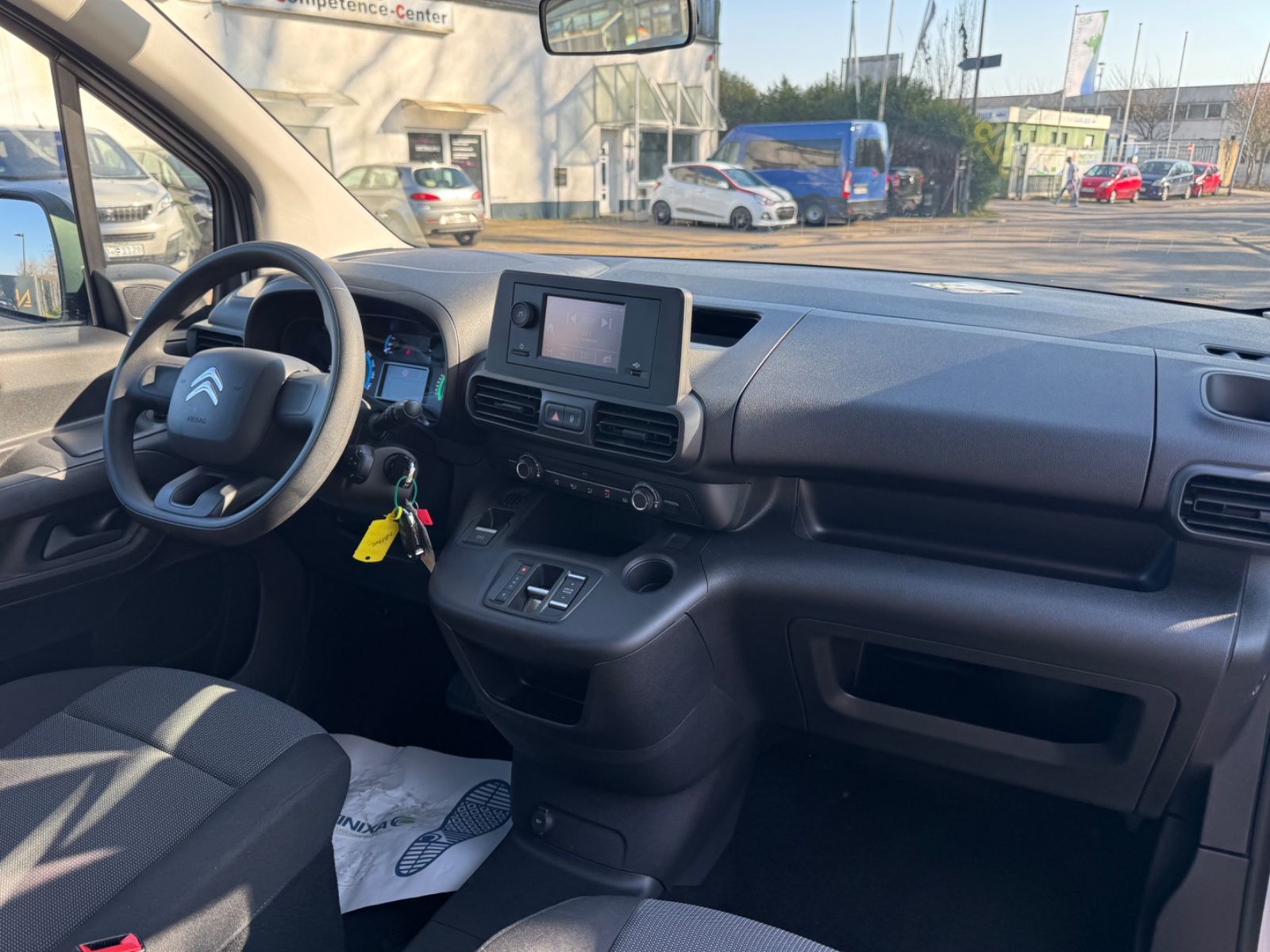 Fahrzeugabbildung Citroën BERLINGO LIVE PACK ELEKTRO*FACELIFT*AUT*5.SITZE*