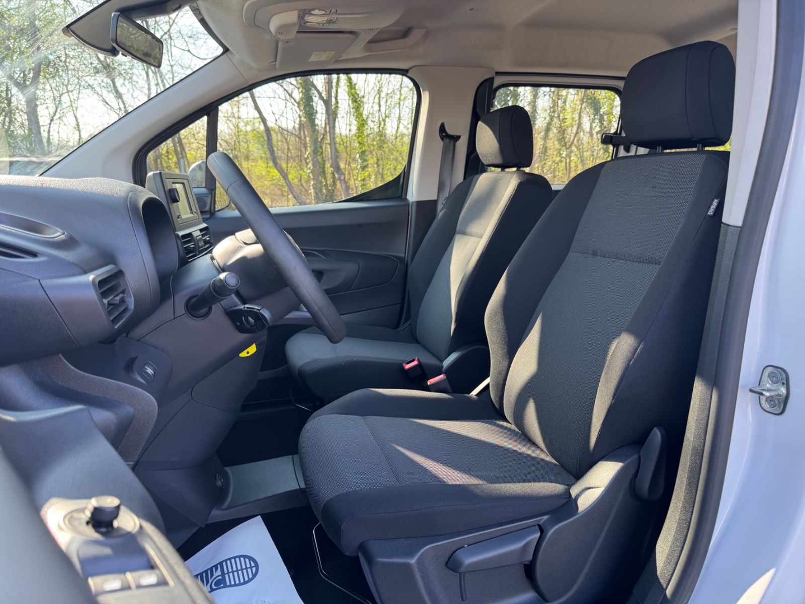 Fahrzeugabbildung Citroën BERLINGO LIVE PACK ELEKTRO*FACELIFT*AUT*5.SITZE*