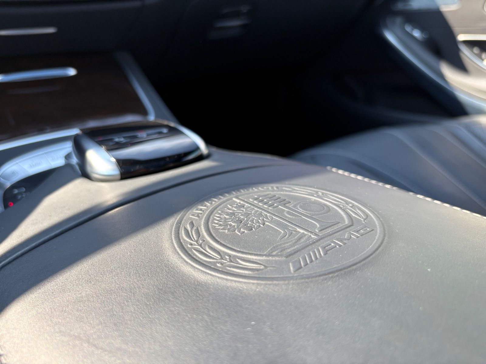 Fahrzeugabbildung Mercedes-Benz S63 AMG 4M COUPE*DISTRONIC*PANORAMA*BURMESTER*