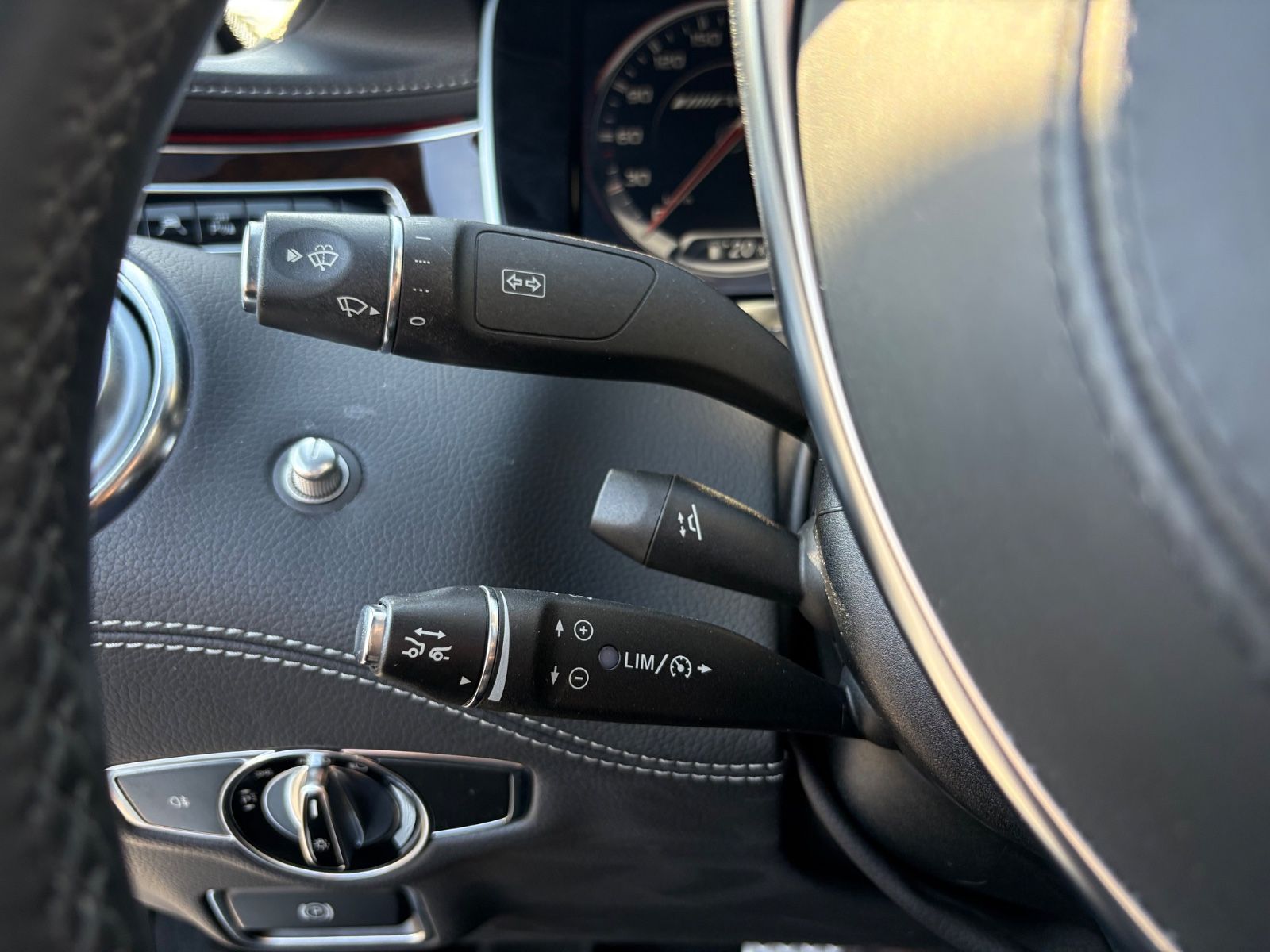 Fahrzeugabbildung Mercedes-Benz S63 AMG 4M COUPE*DISTRONIC*PANORAMA*BURMESTER*