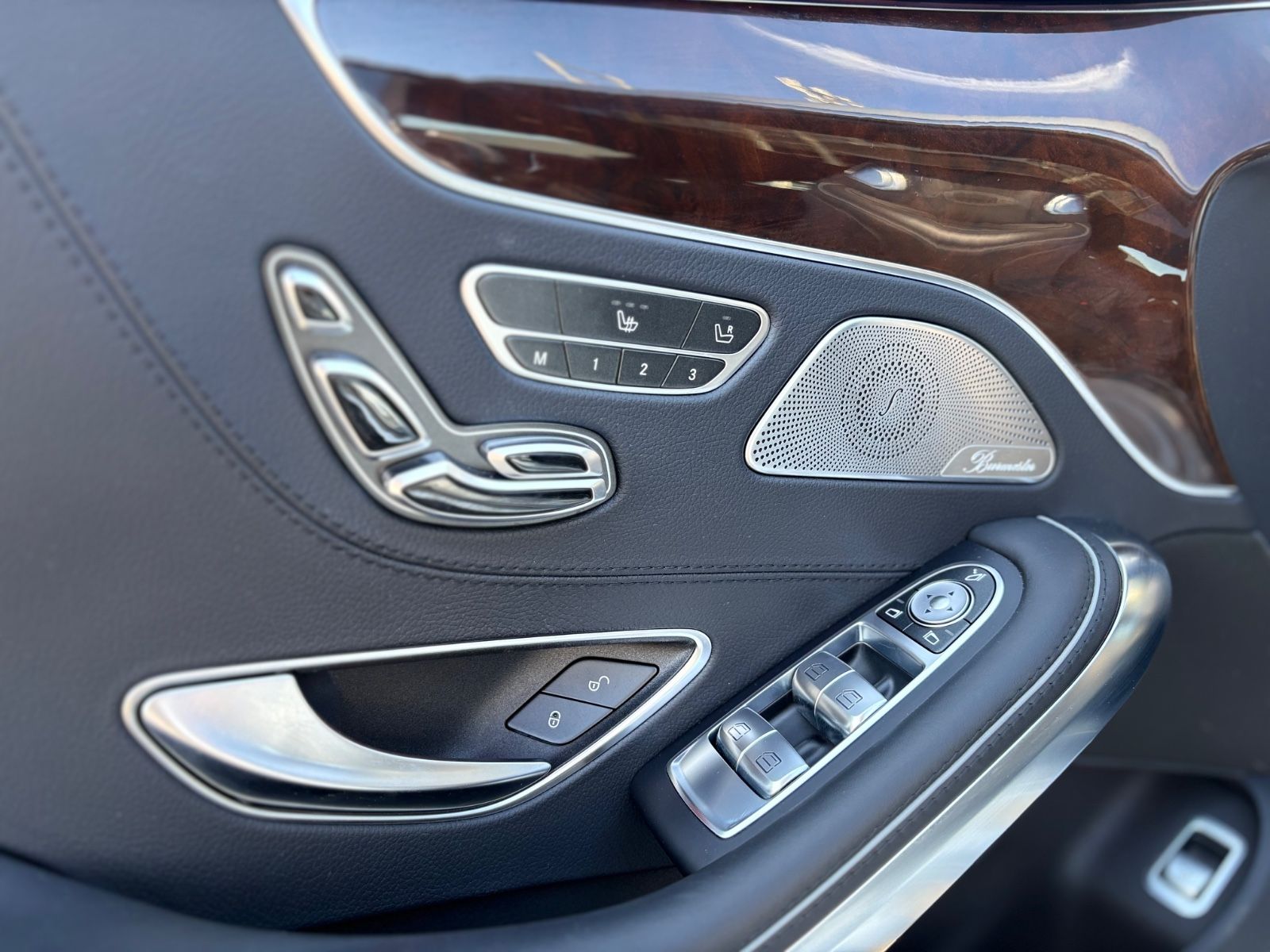 Fahrzeugabbildung Mercedes-Benz S63 AMG 4M COUPE*DISTRONIC*PANORAMA*BURMESTER*