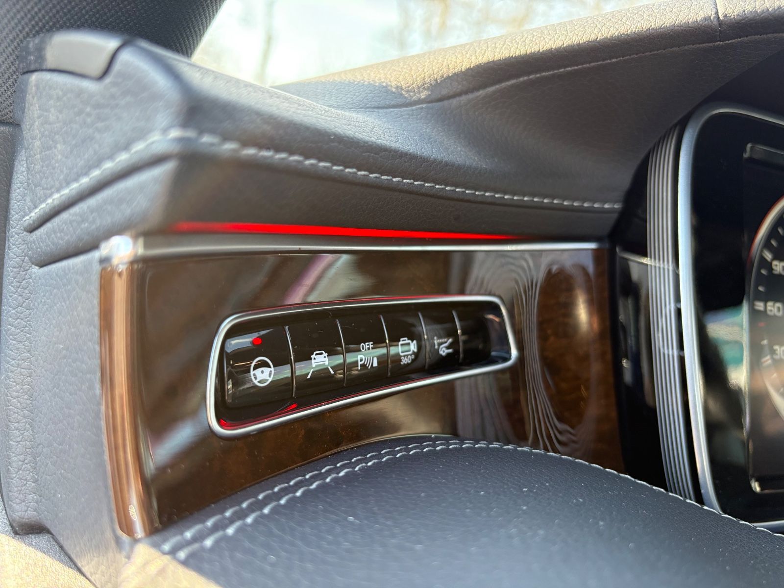 Fahrzeugabbildung Mercedes-Benz S63 AMG 4M COUPE*DISTRONIC*PANORAMA*BURMESTER*