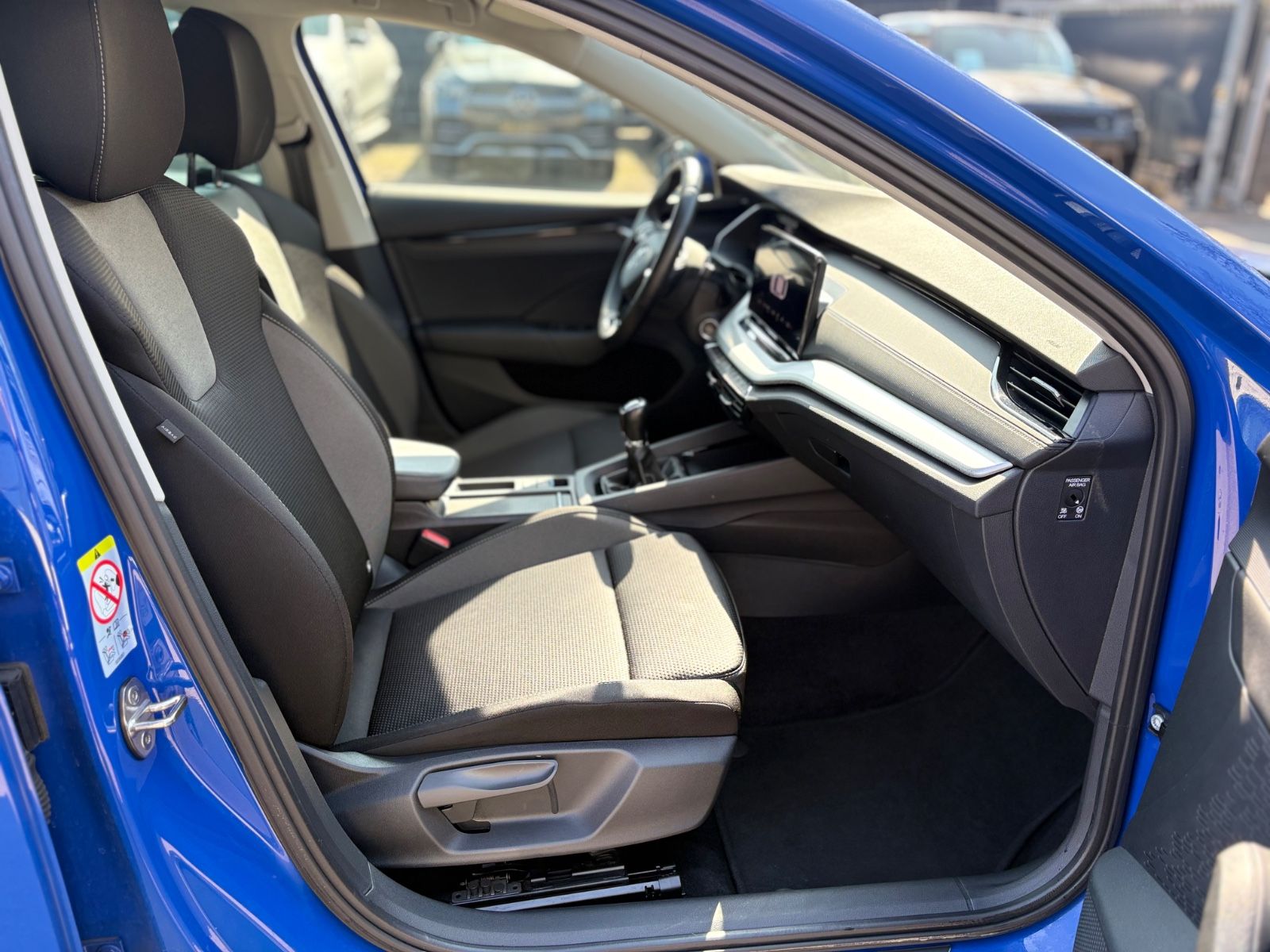 Fahrzeugabbildung SKODA OCTAVIA LIM. TOUR *4XSHZ*NAVI*