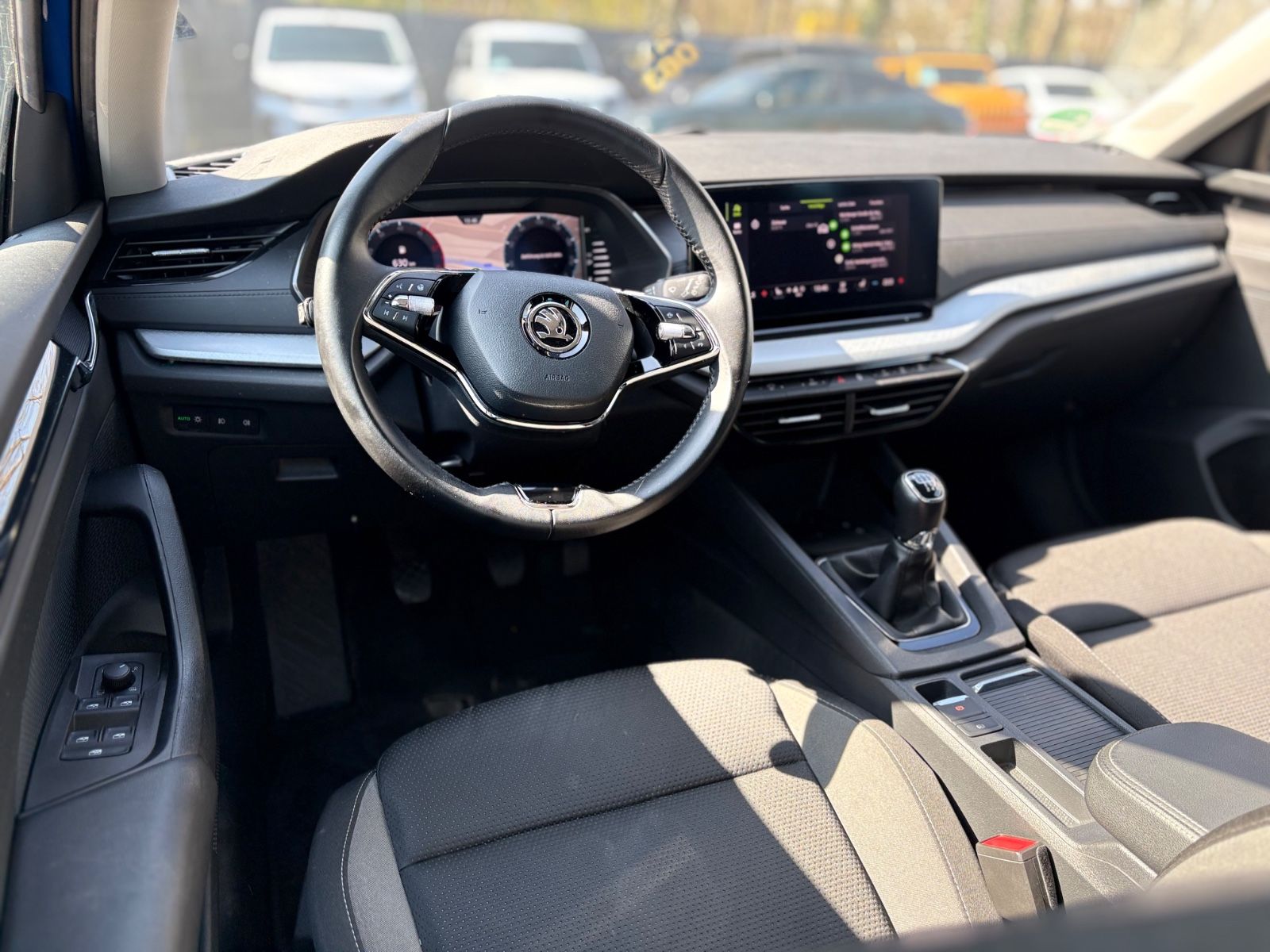 Fahrzeugabbildung SKODA OCTAVIA LIM. TOUR *4XSHZ*NAVI*