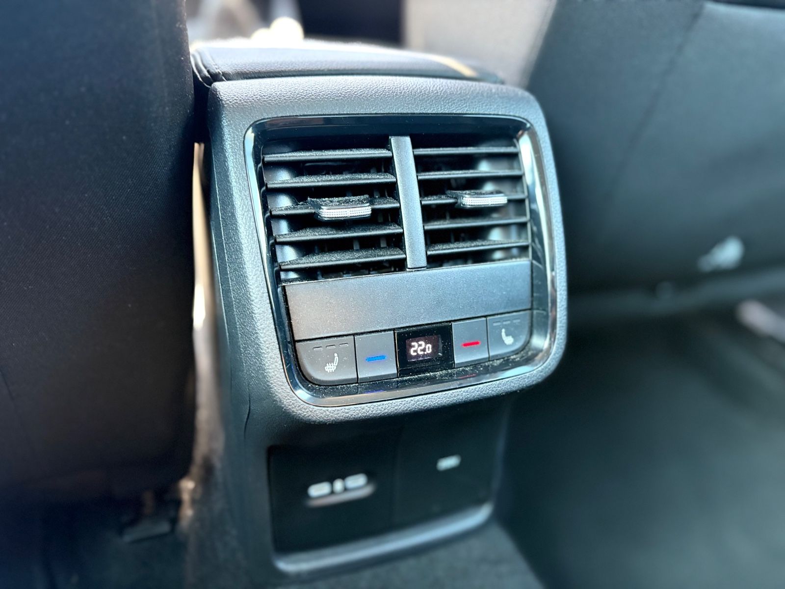 Fahrzeugabbildung SKODA OCTAVIA LIM. TOUR *4XSHZ*NAVI*