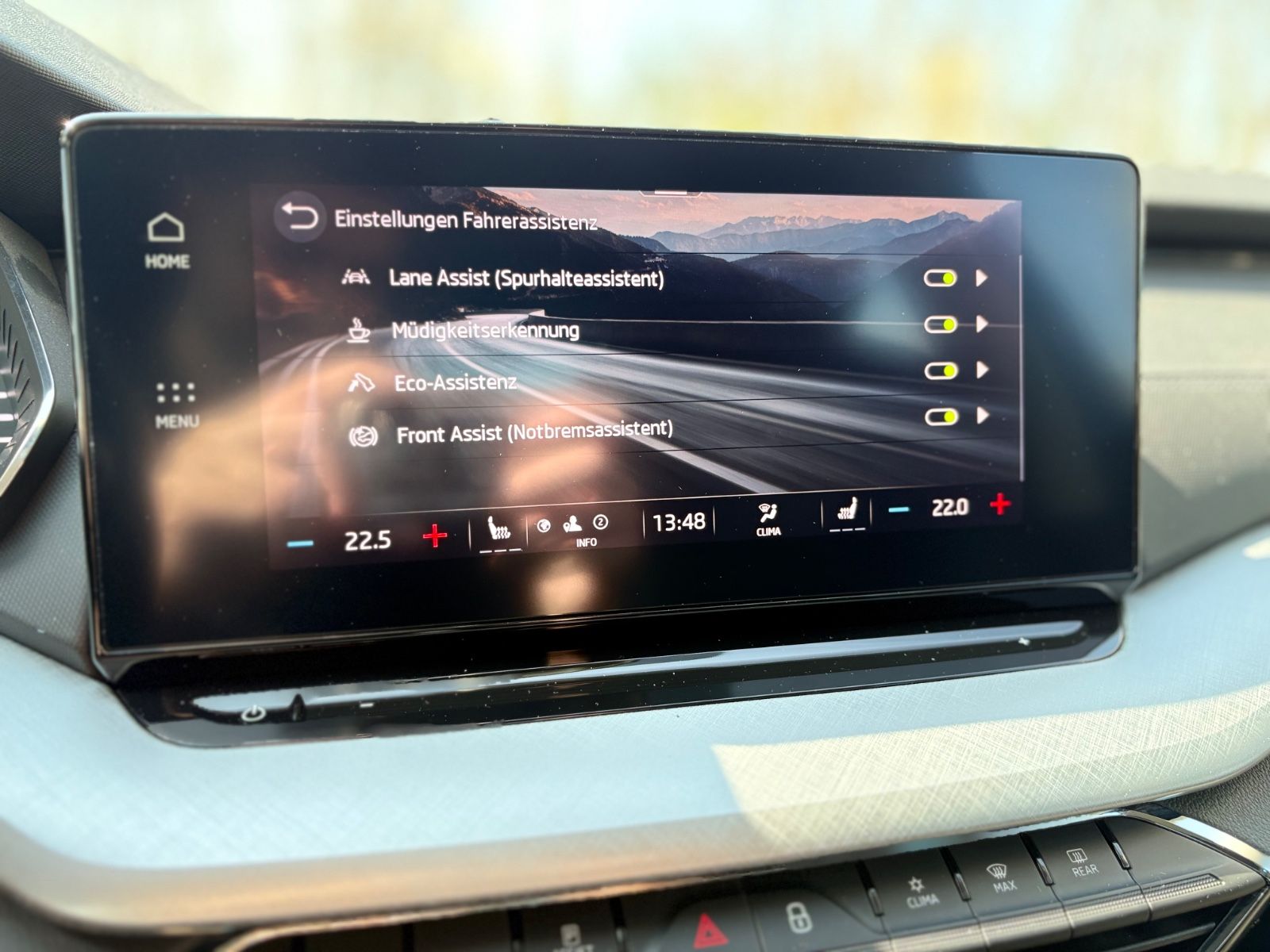 Fahrzeugabbildung SKODA OCTAVIA LIM. TOUR *4XSHZ*NAVI*