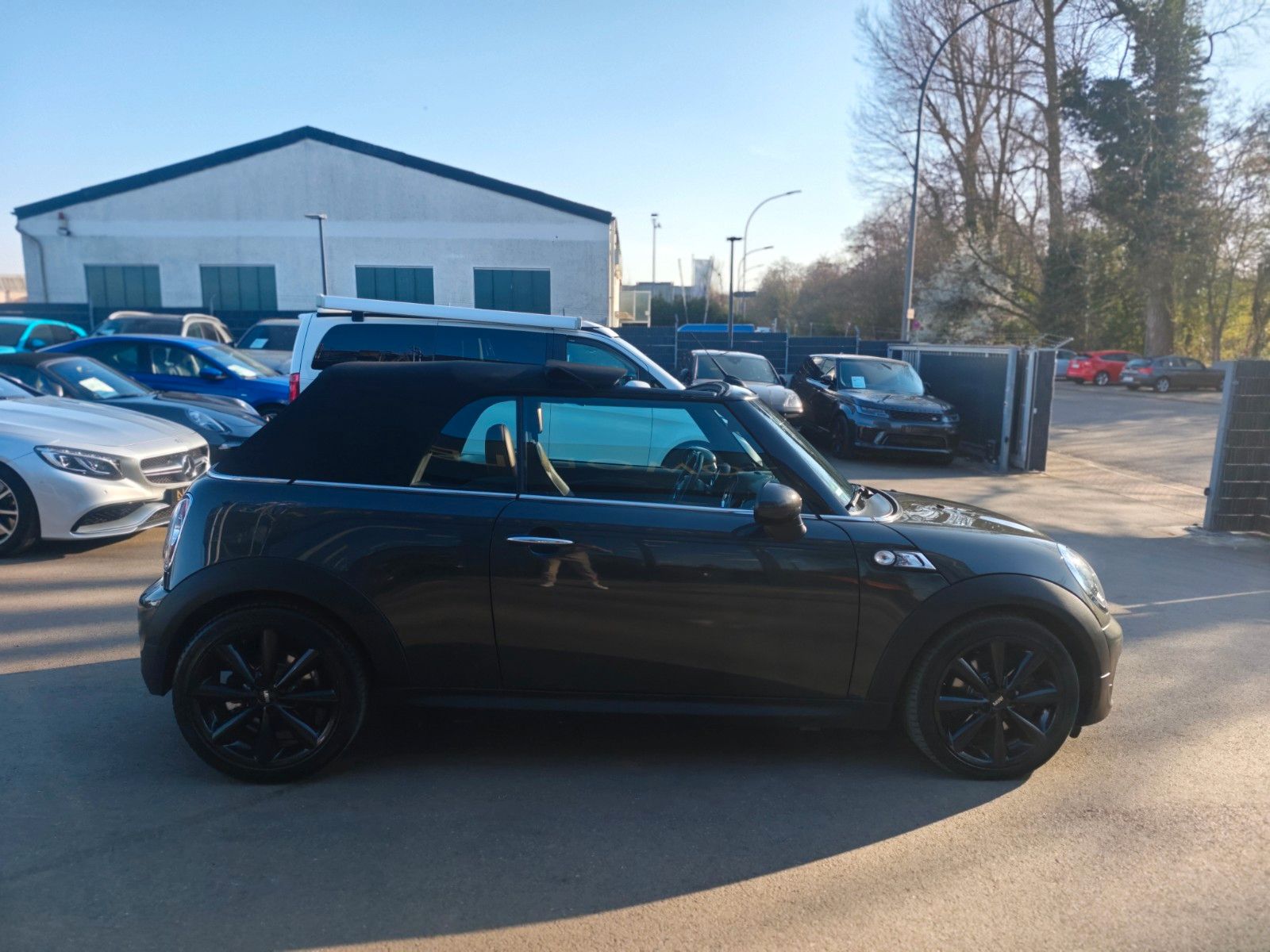 Fahrzeugabbildung MINI COOPER S CABRIO*AUTOMATIK*NAVI*LEDER*EURO 5*