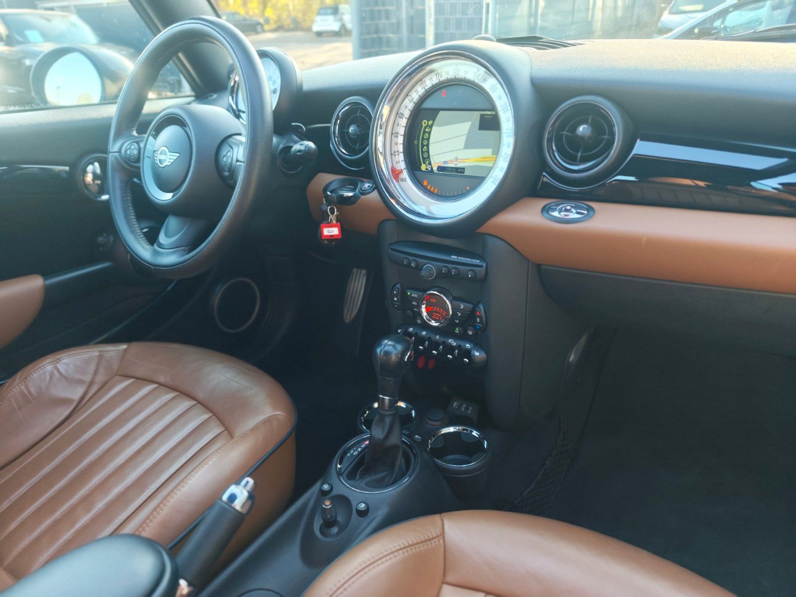 Fahrzeugabbildung MINI COOPER S CABRIO*AUTOMATIK*NAVI*LEDER*EURO 5*