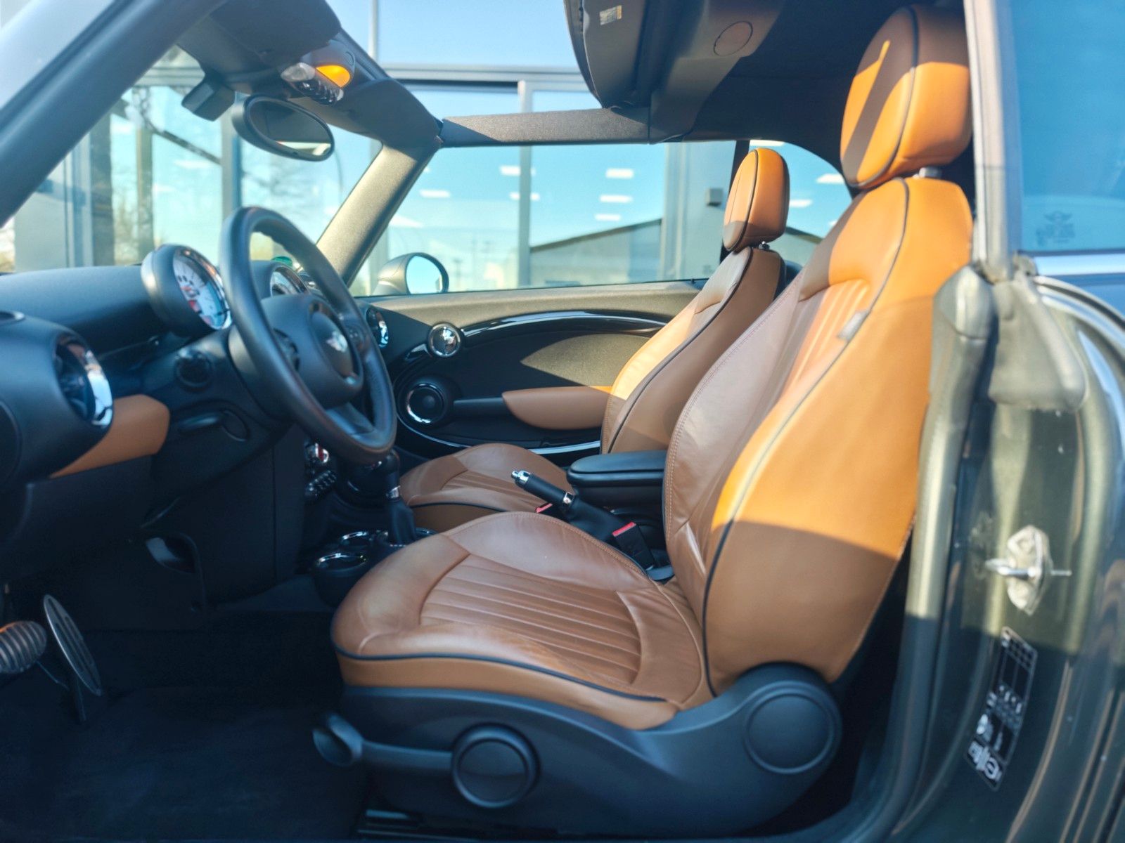 Fahrzeugabbildung MINI COOPER S CABRIO*AUTOMATIK*NAVI*LEDER*EURO 5*