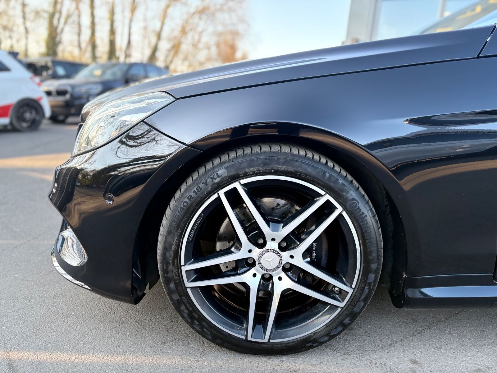 Fahrzeugabbildung Mercedes-Benz E 350 D CABRIO BLUETEC *LEDER*NAVI*SHZ*AMG LINE*