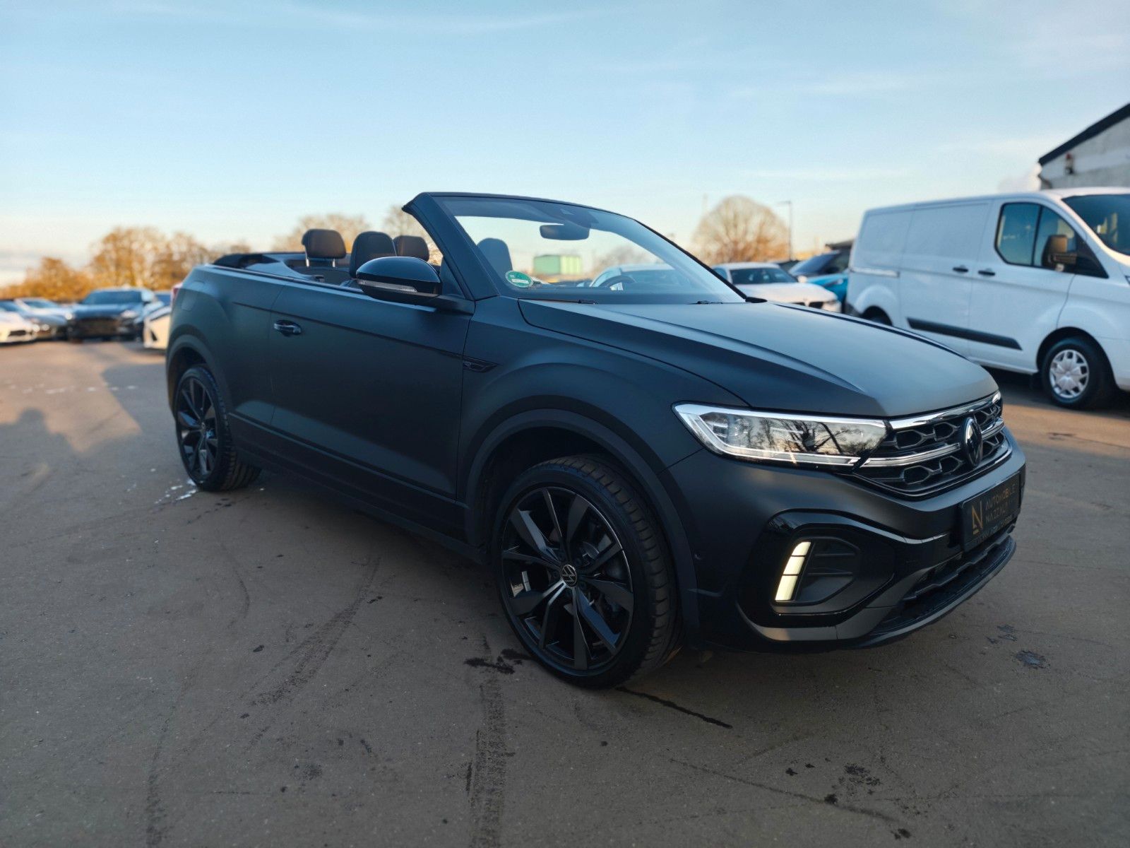 Fahrzeugabbildung Volkswagen T-ROC CABRIOLET*R-LINE*EDITION BLACK*APPLE CAR*