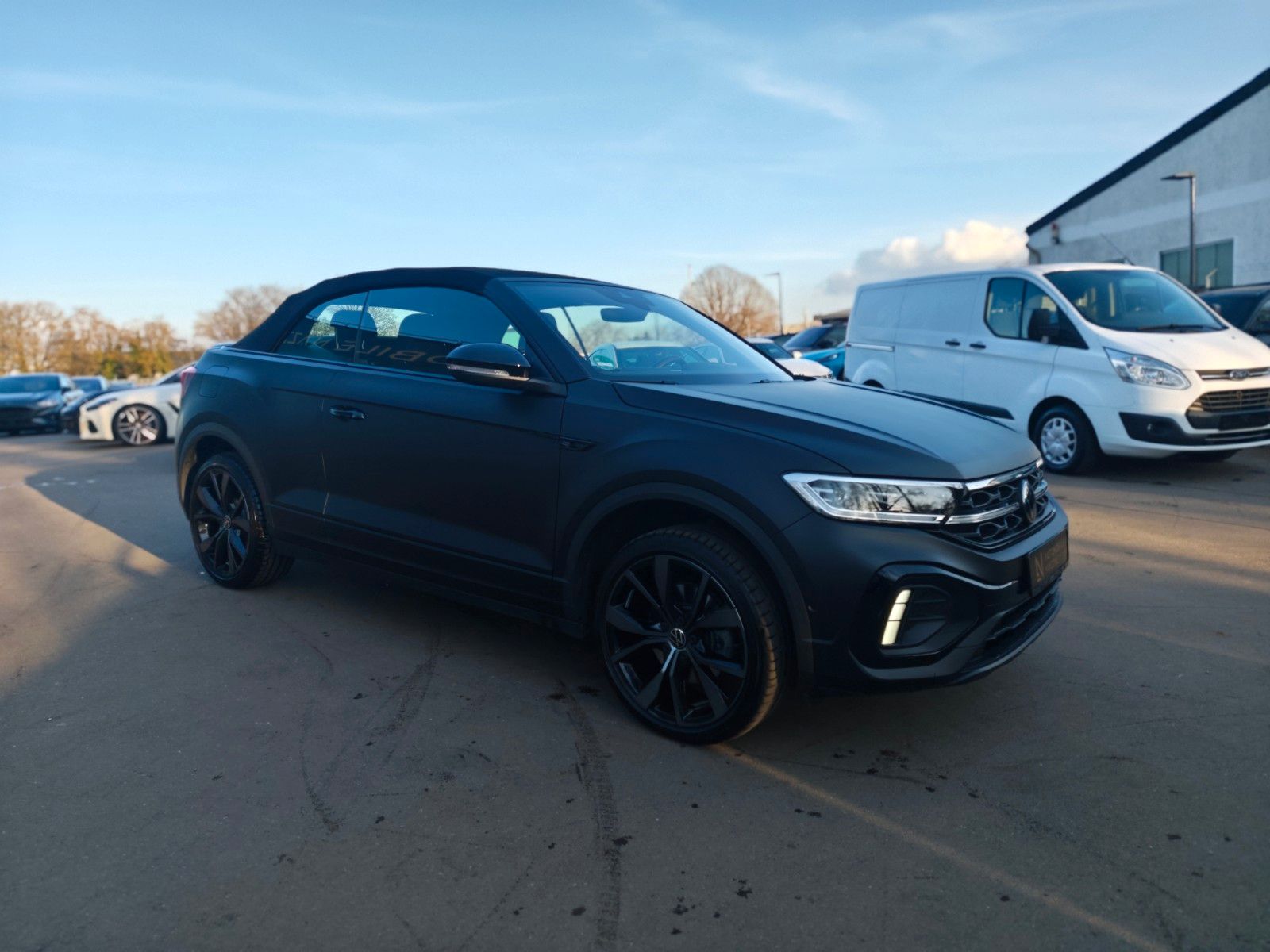 Fahrzeugabbildung Volkswagen T-ROC CABRIOLET*R-LINE*EDITION BLACK*APPLE CAR*