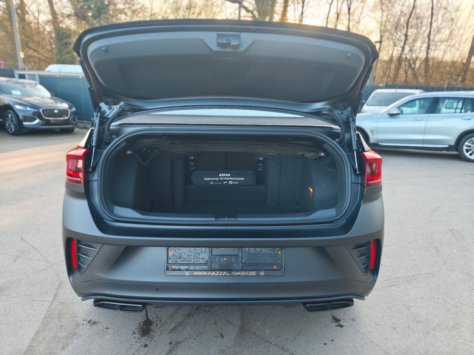 Fahrzeugabbildung Volkswagen T-ROC CABRIOLET*R-LINE*EDITION BLACK*APPLE CAR*