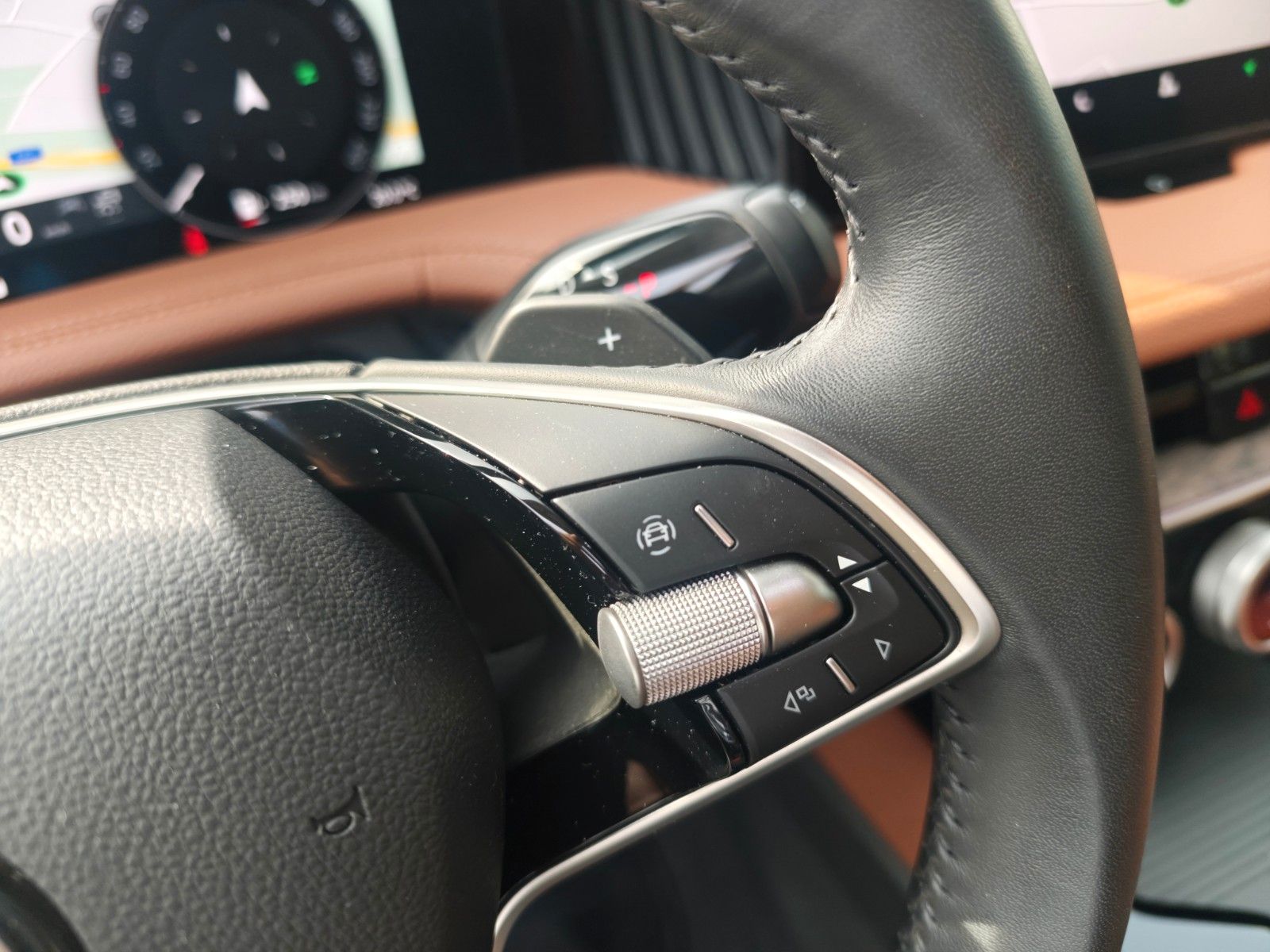 Fahrzeugabbildung SKODA SUPERB COMBI*4x4 L&K*4X SCHIEBEDACH*SOUNDANLAGE*