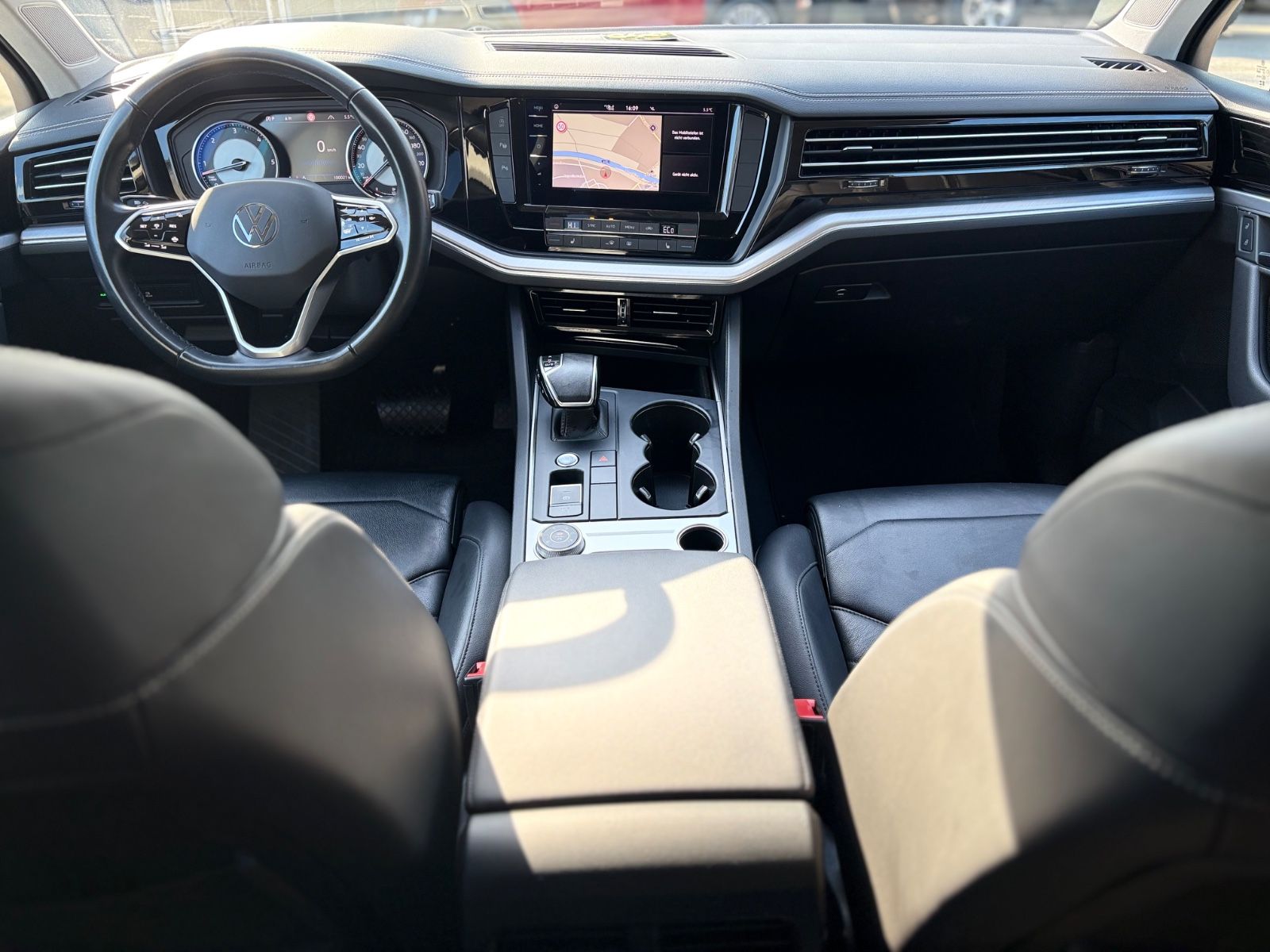 Fahrzeugabbildung Volkswagen TOUAREG ELEGANCE 4MOTION *KAMERA*1.HAND*TOP*