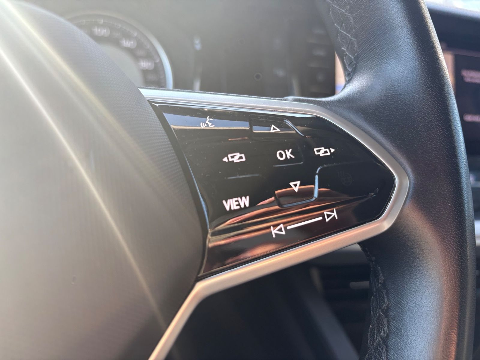 Fahrzeugabbildung Volkswagen TOUAREG ELEGANCE 4MOTION *KAMERA*1.HAND*TOP*