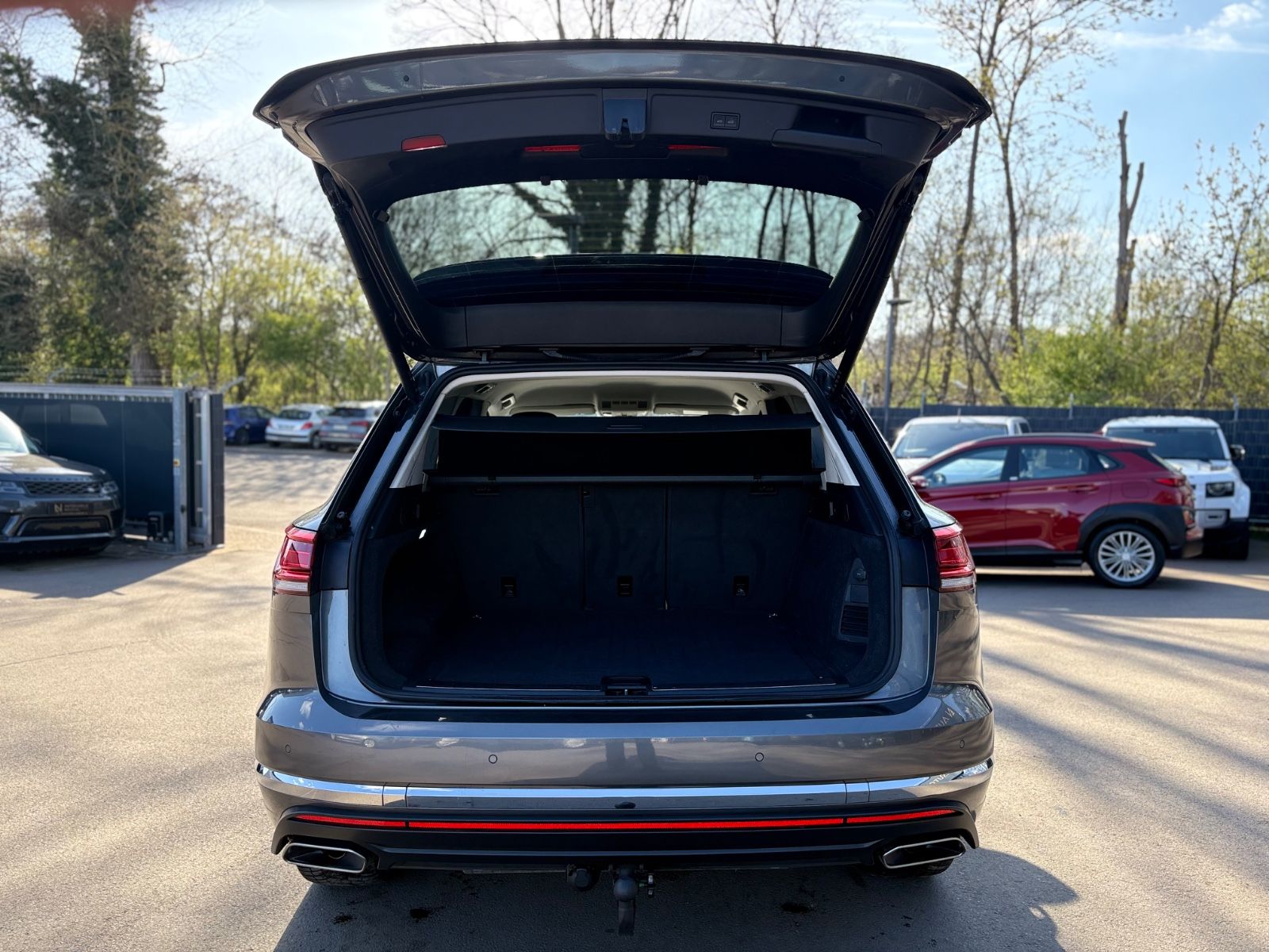 Fahrzeugabbildung Volkswagen TOUAREG ELEGANCE 4MOTION *KAMERA*1.HAND*TOP*