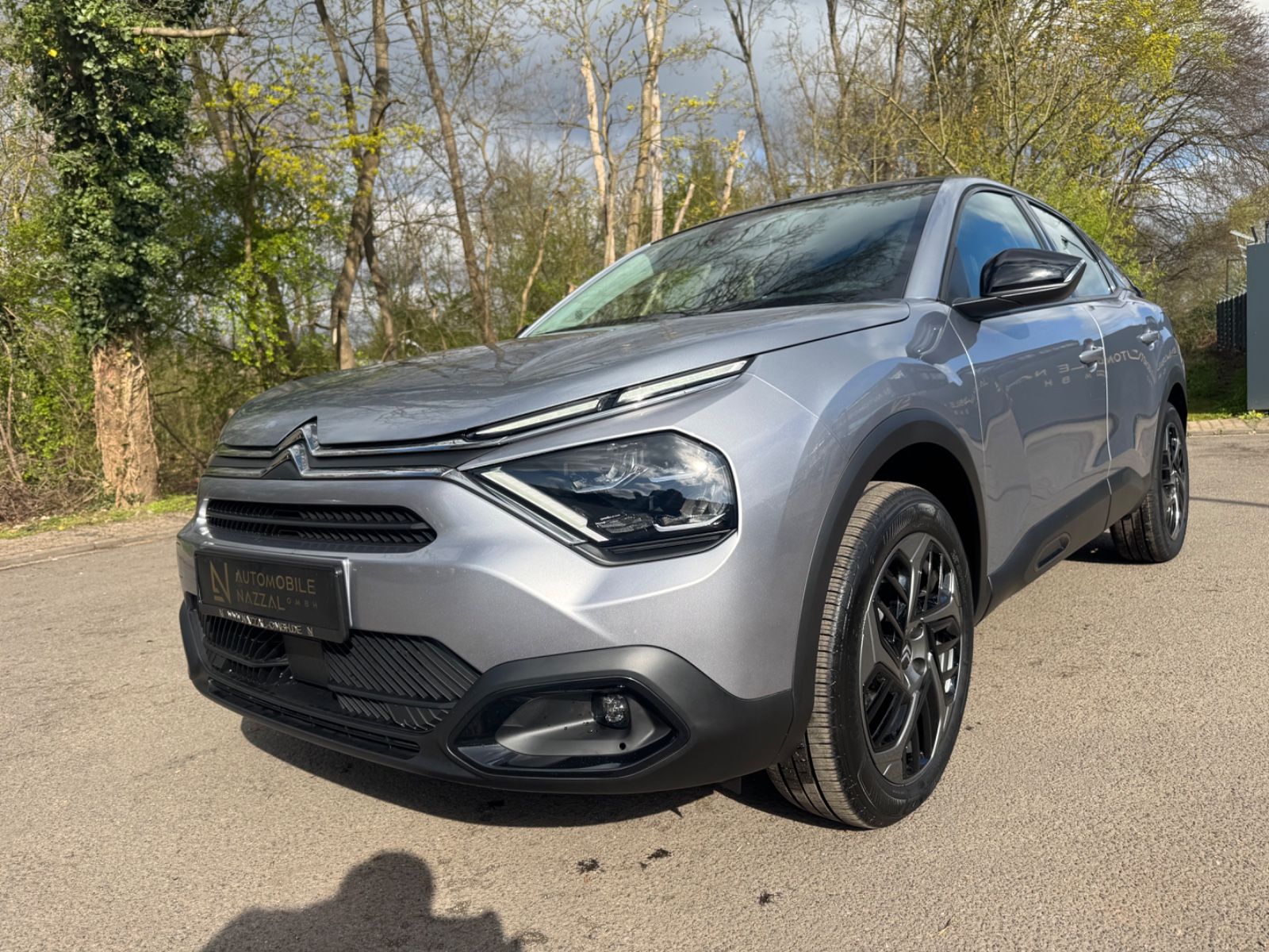 Fahrzeugabbildung Citroën C4 LIM PLUS 1.5 HDI*AUTOMATIK*LED*R-KAMERA*