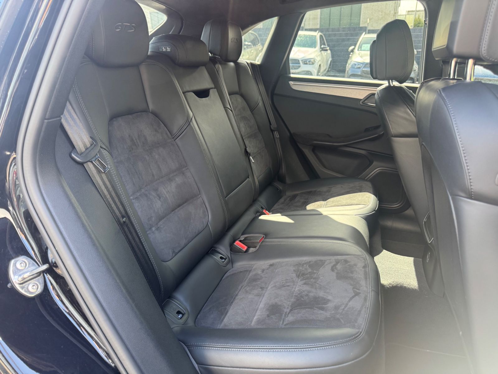 Fahrzeugabbildung Porsche MACAN GTS*SPORT-ABGAS*NAVI*BI-XENON*