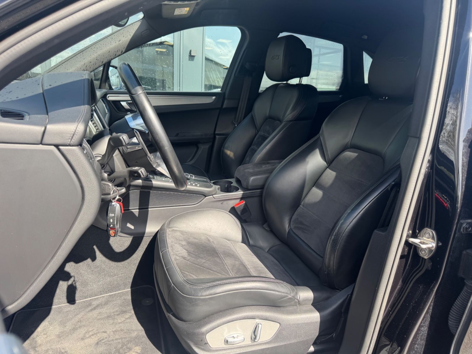 Fahrzeugabbildung Porsche MACAN GTS*SPORT-ABGAS*NAVI*BI-XENON*