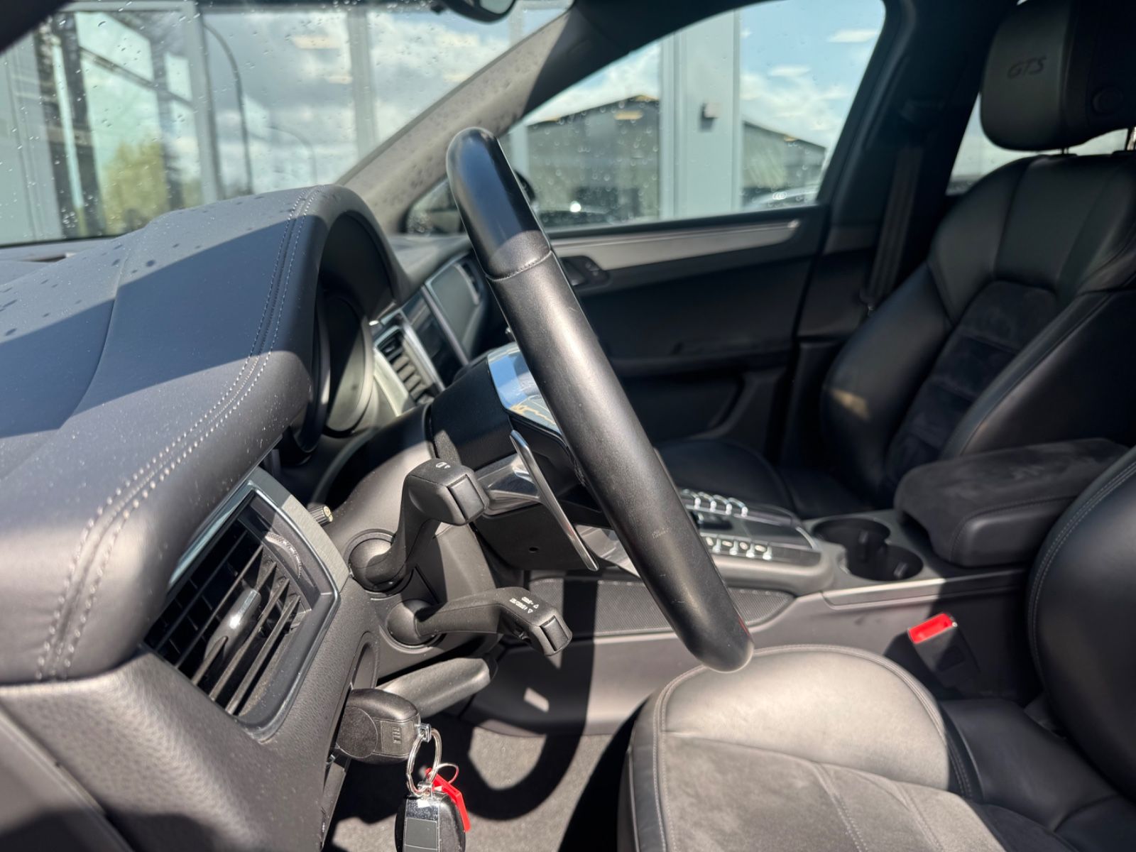 Fahrzeugabbildung Porsche MACAN GTS*SPORT-ABGAS*NAVI*BI-XENON*