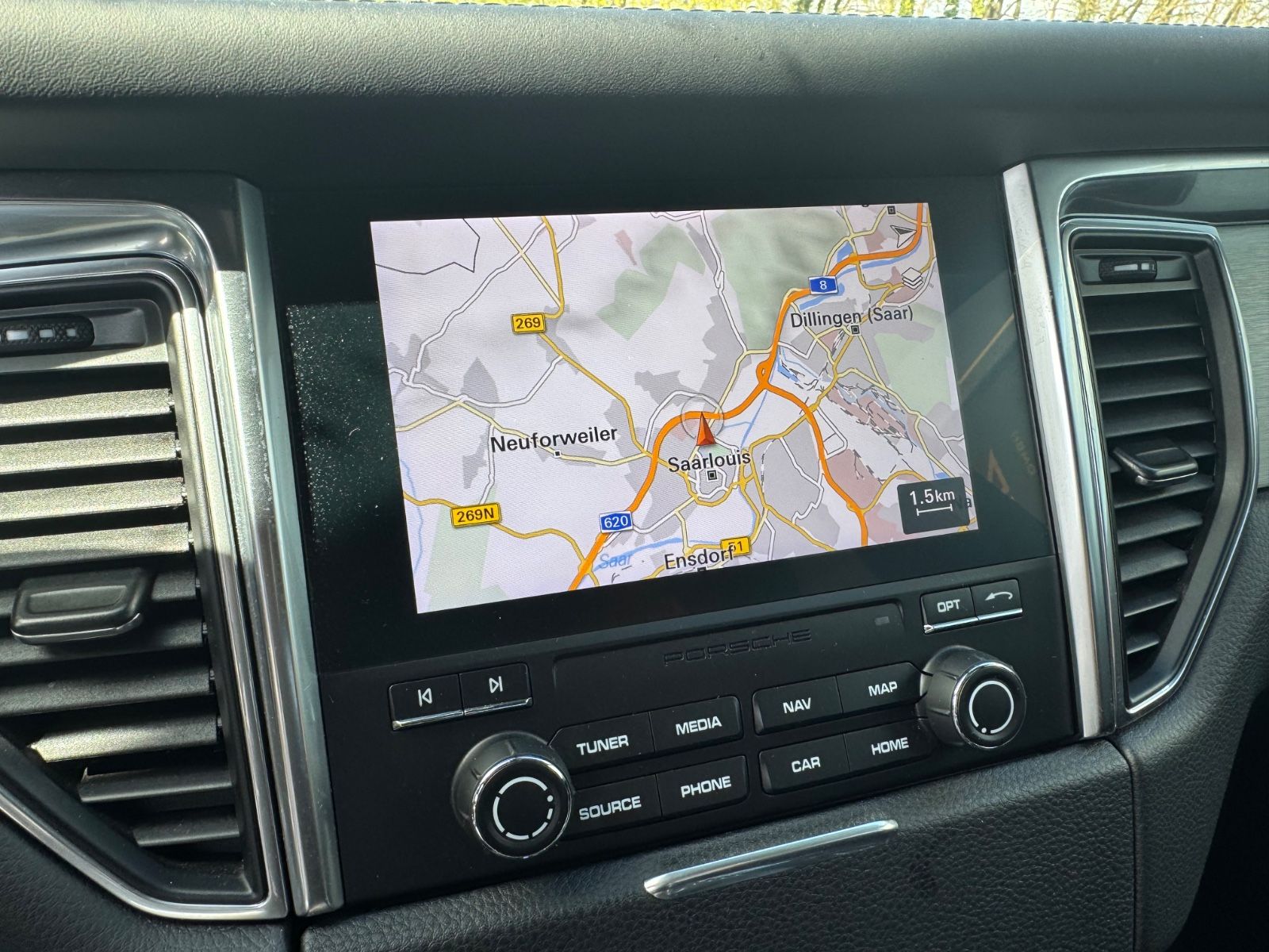 Fahrzeugabbildung Porsche MACAN GTS*SPORT-ABGAS*NAVI*BI-XENON*