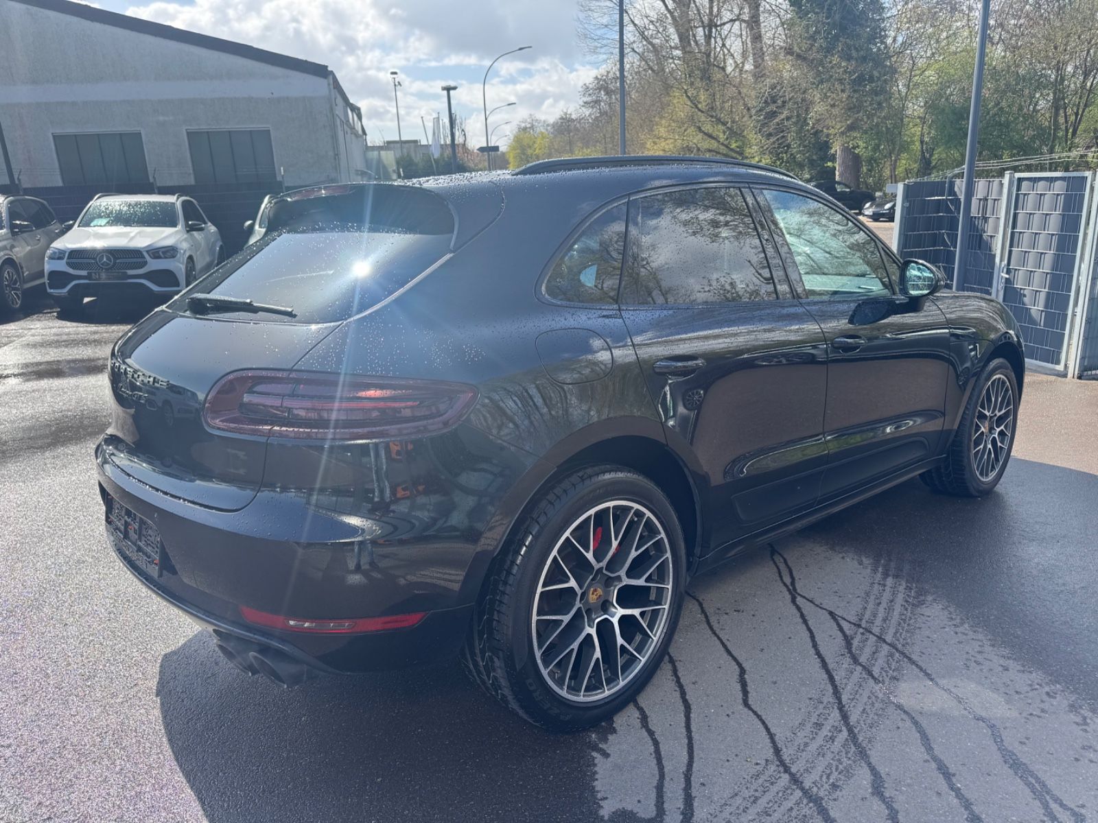 Fahrzeugabbildung Porsche MACAN GTS*SPORT-ABGAS*NAVI*BI-XENON*